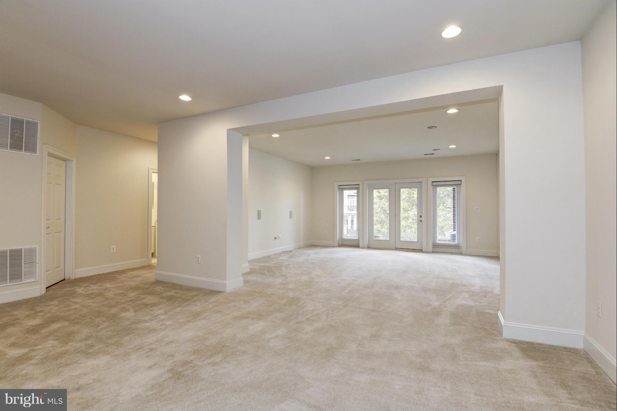 RIVER CREEK - Residential Lease