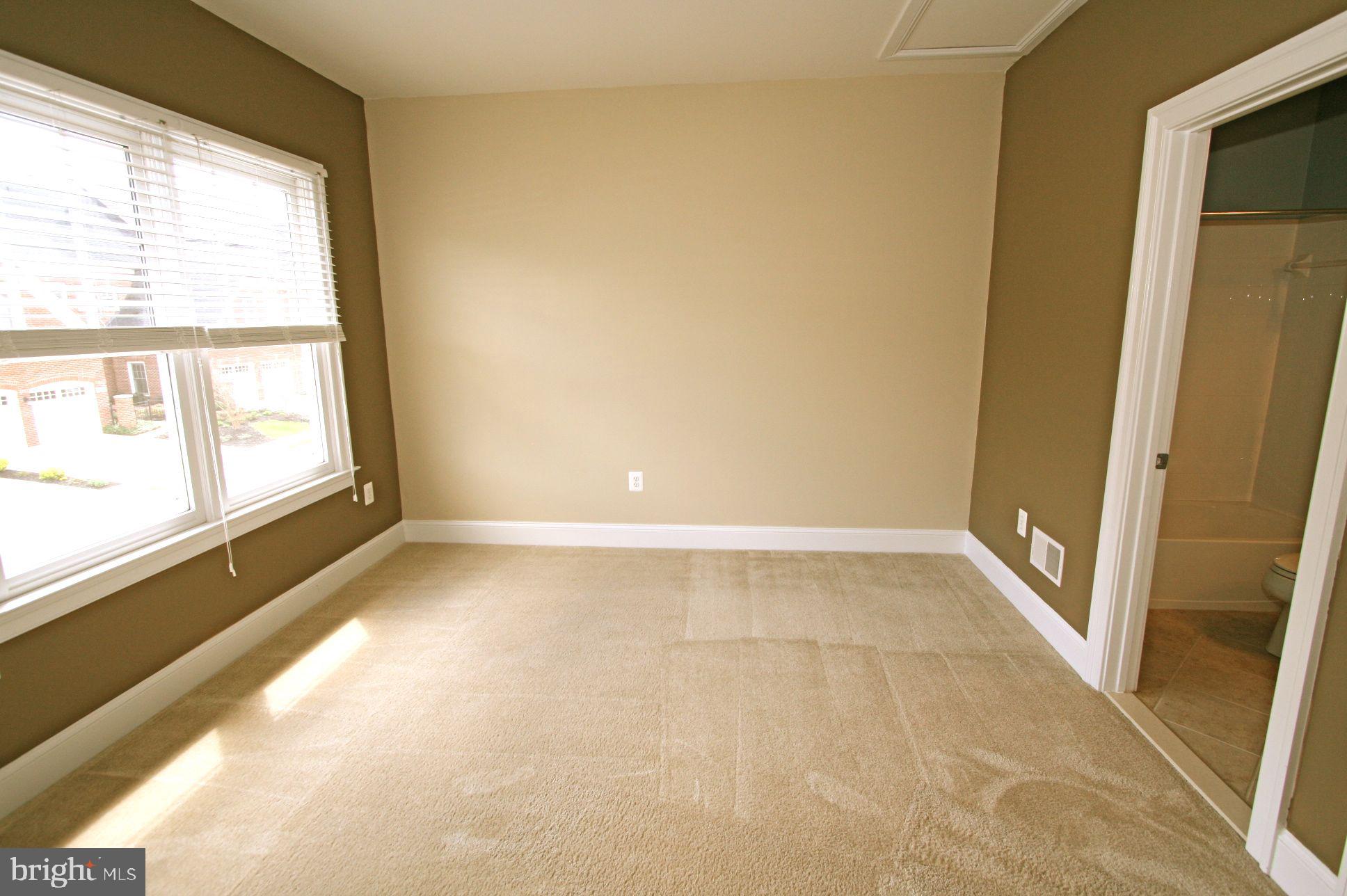 RIVER CREEK - Residential Lease