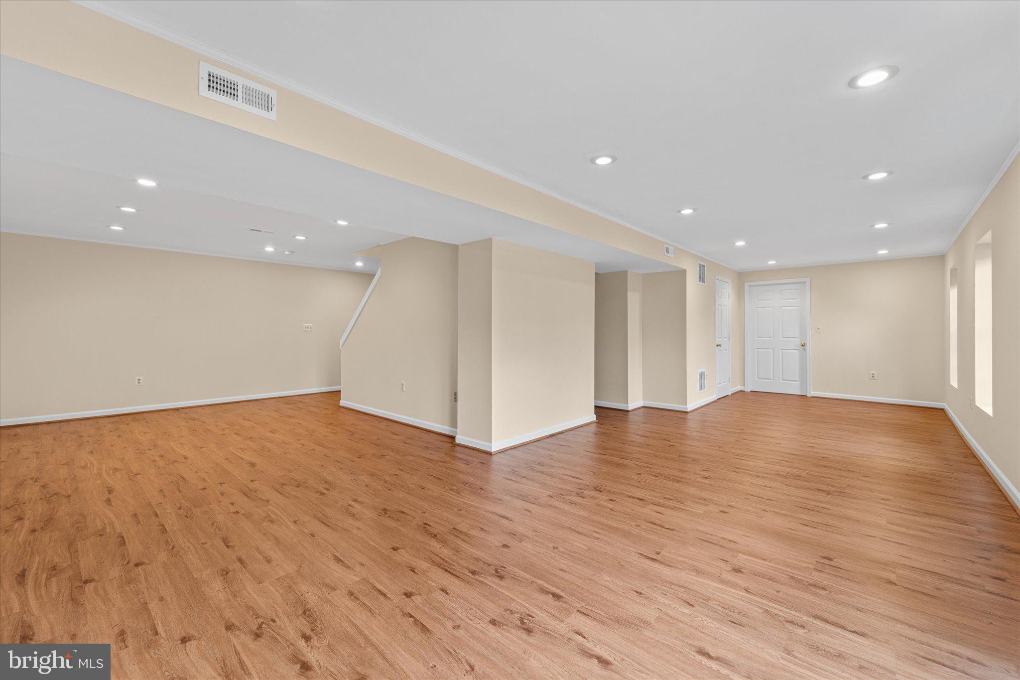 HAWTHORNE FOREST - Residential