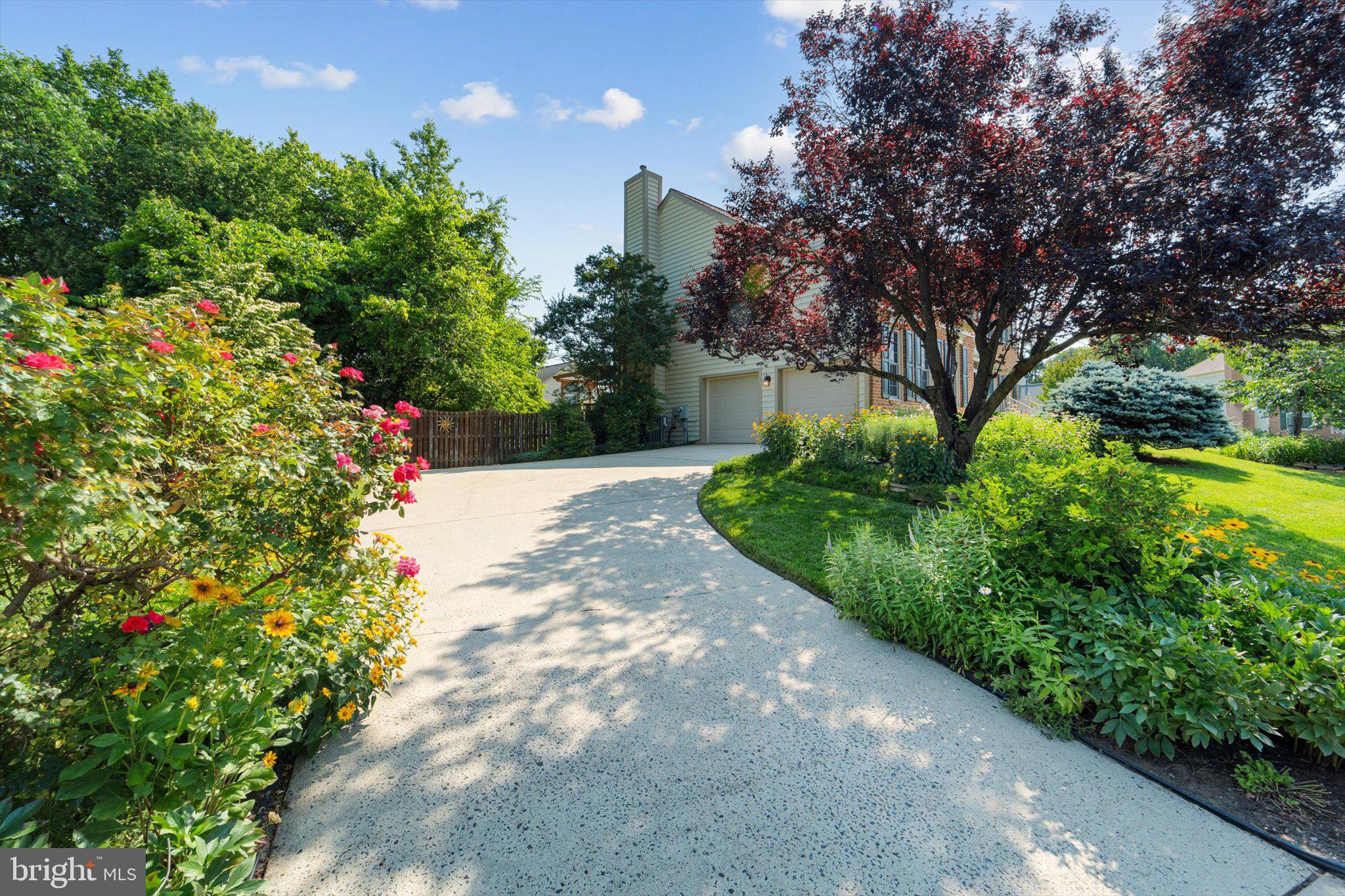 HAWTHORNE FOREST - Residential