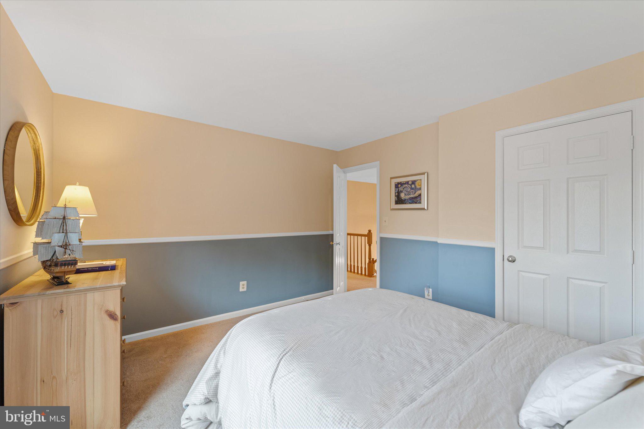 HAWTHORNE FOREST - Residential