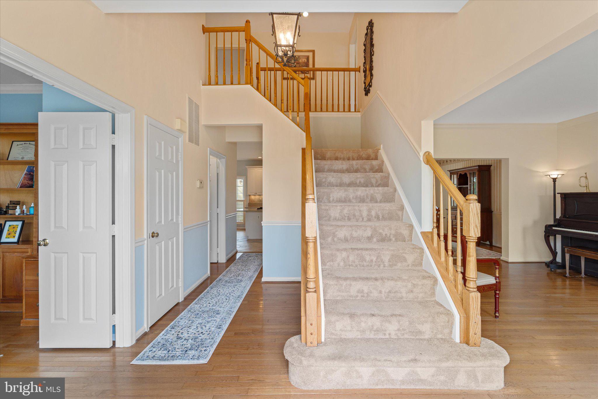 HAWTHORNE FOREST - Residential