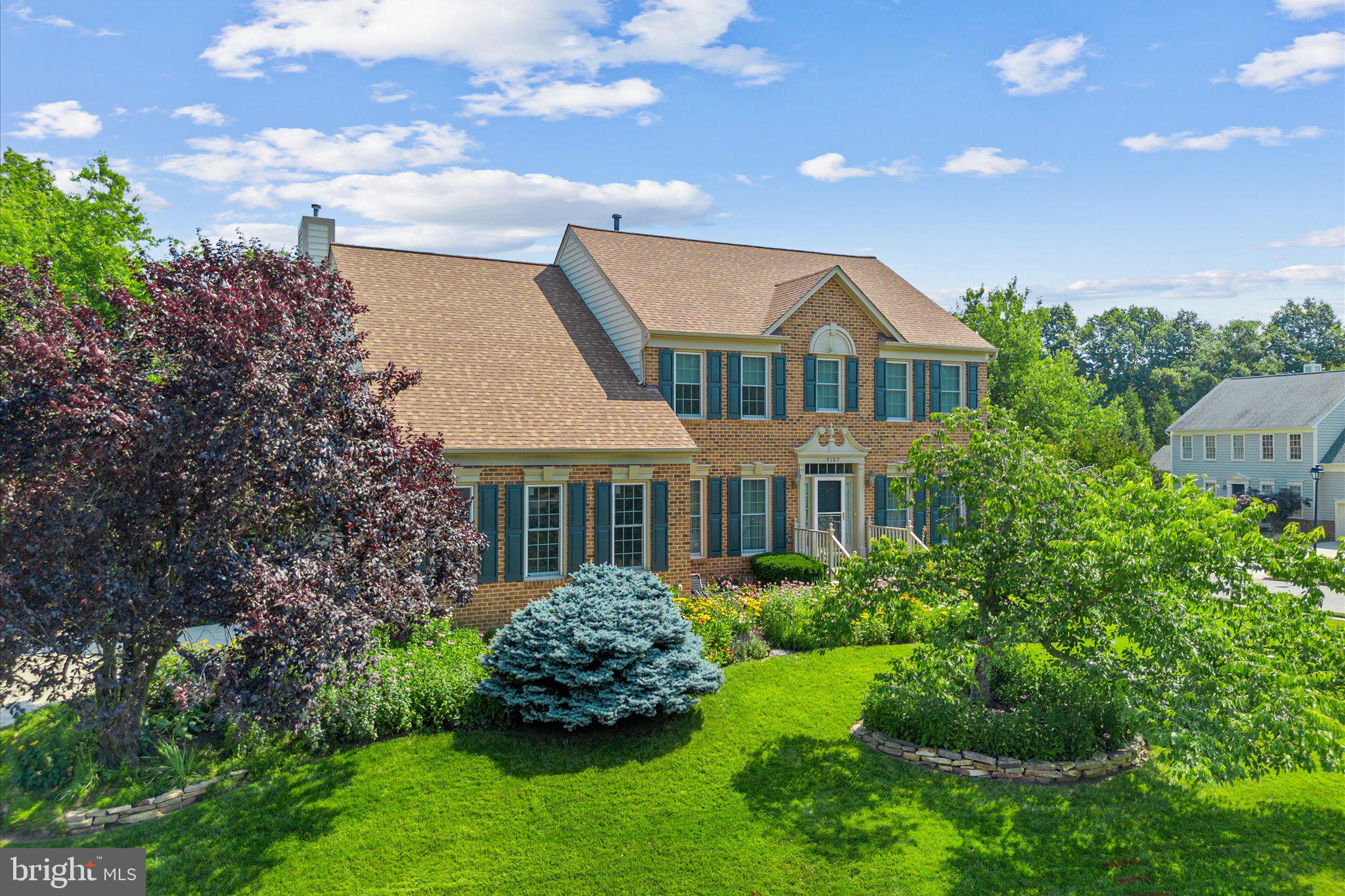 HAWTHORNE FOREST - Residential