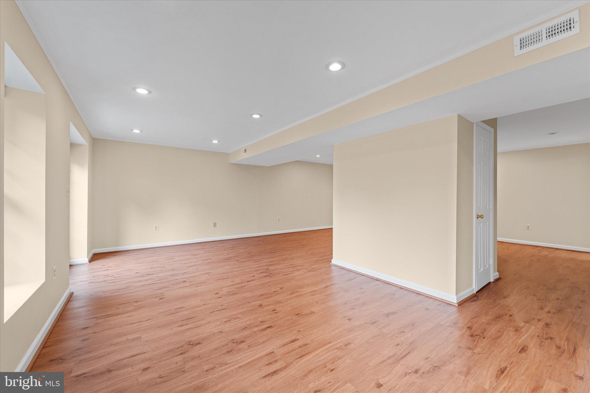 HAWTHORNE FOREST - Residential