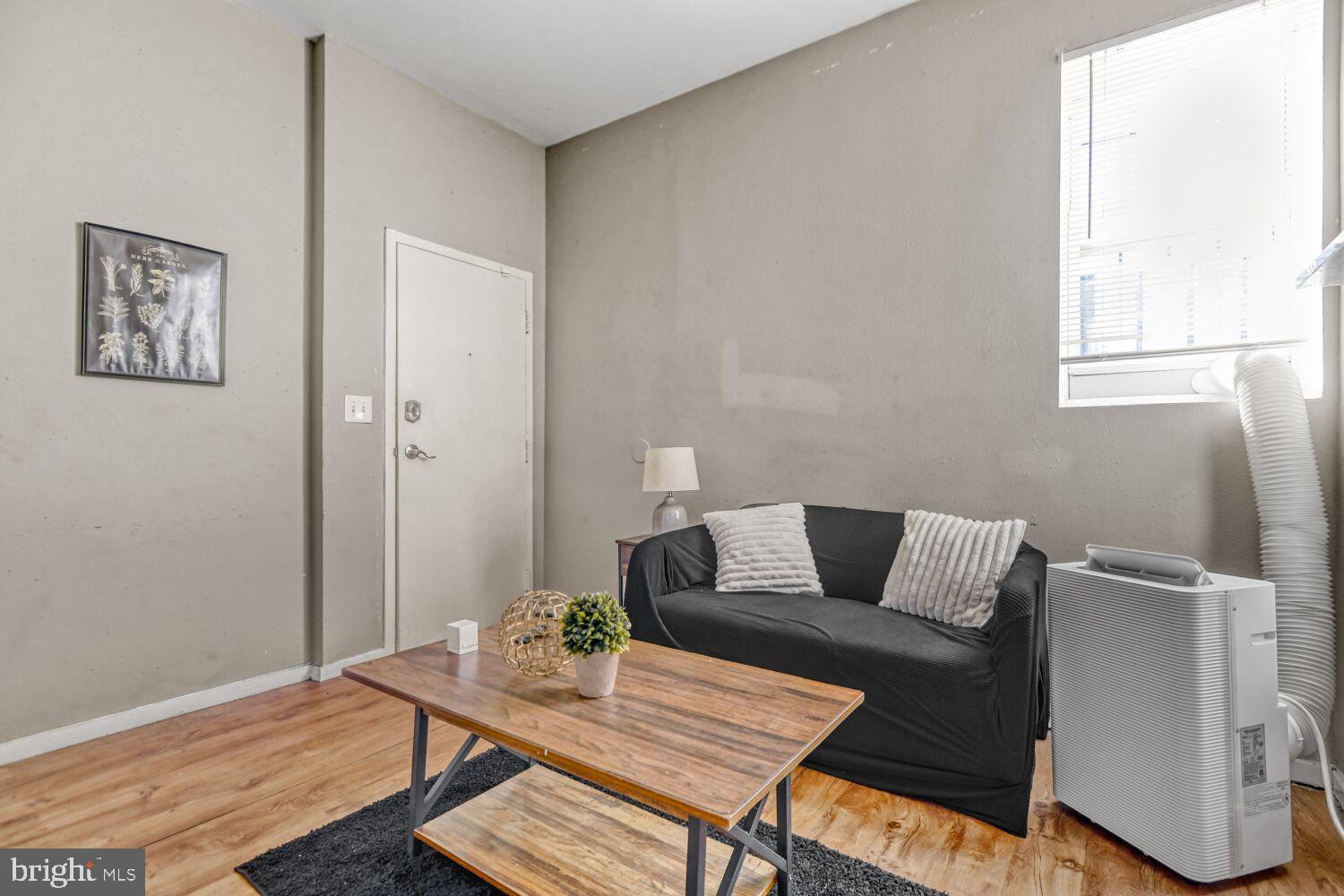 MCELDERRY PARK - Residential Lease