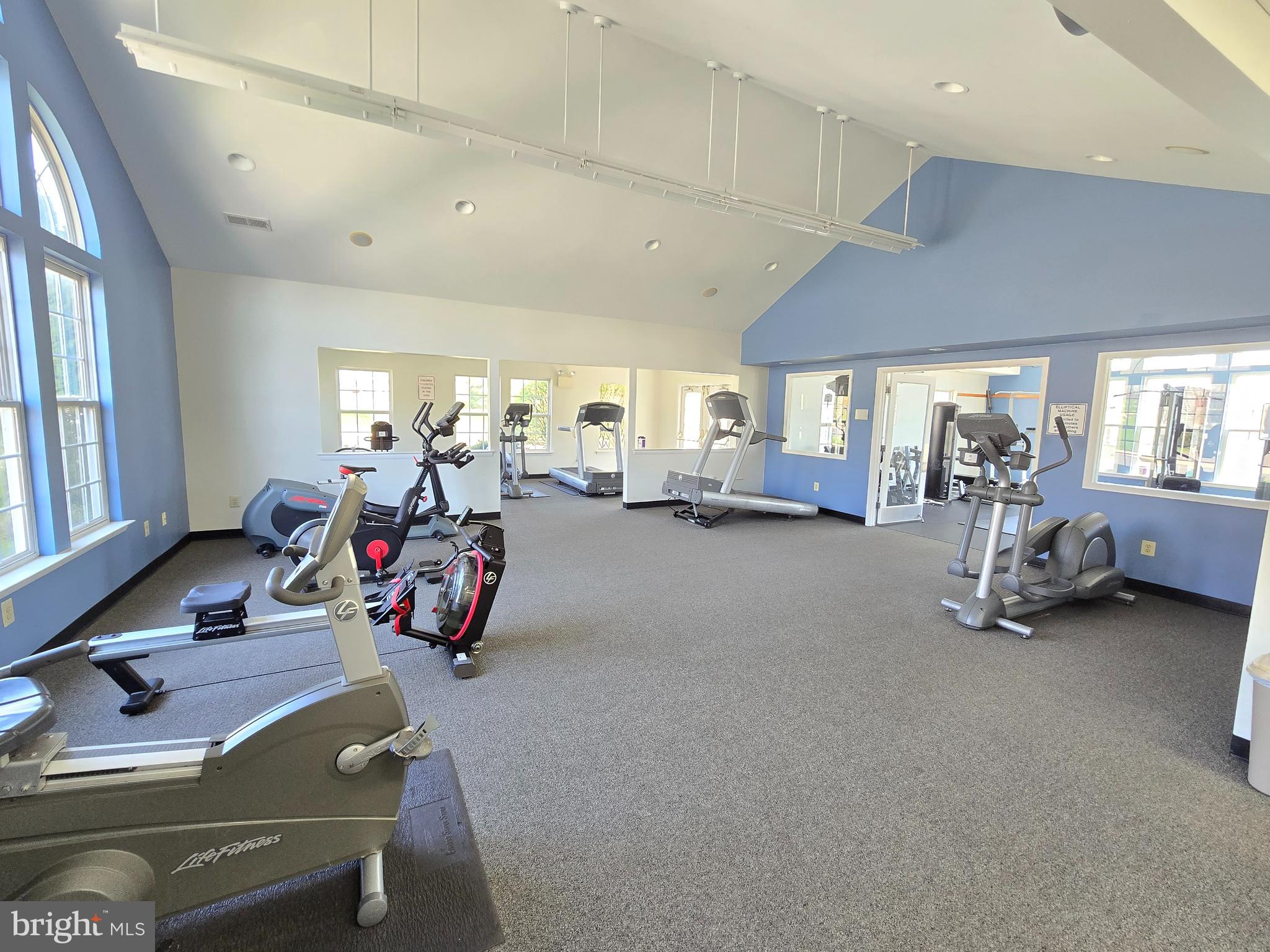 THORNHILL - Residential