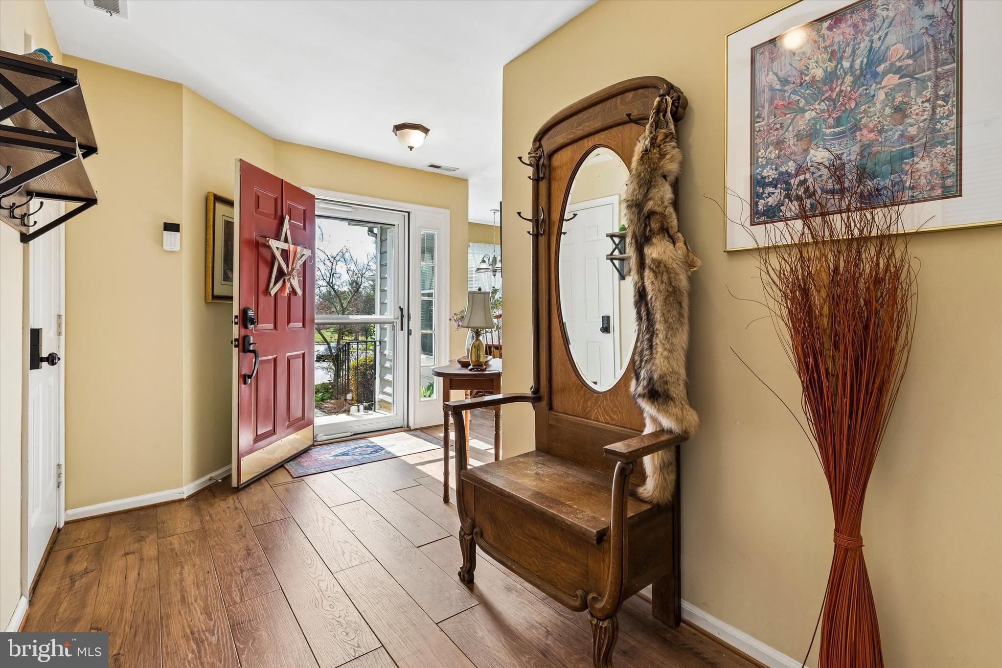 THORNHILL - Residential