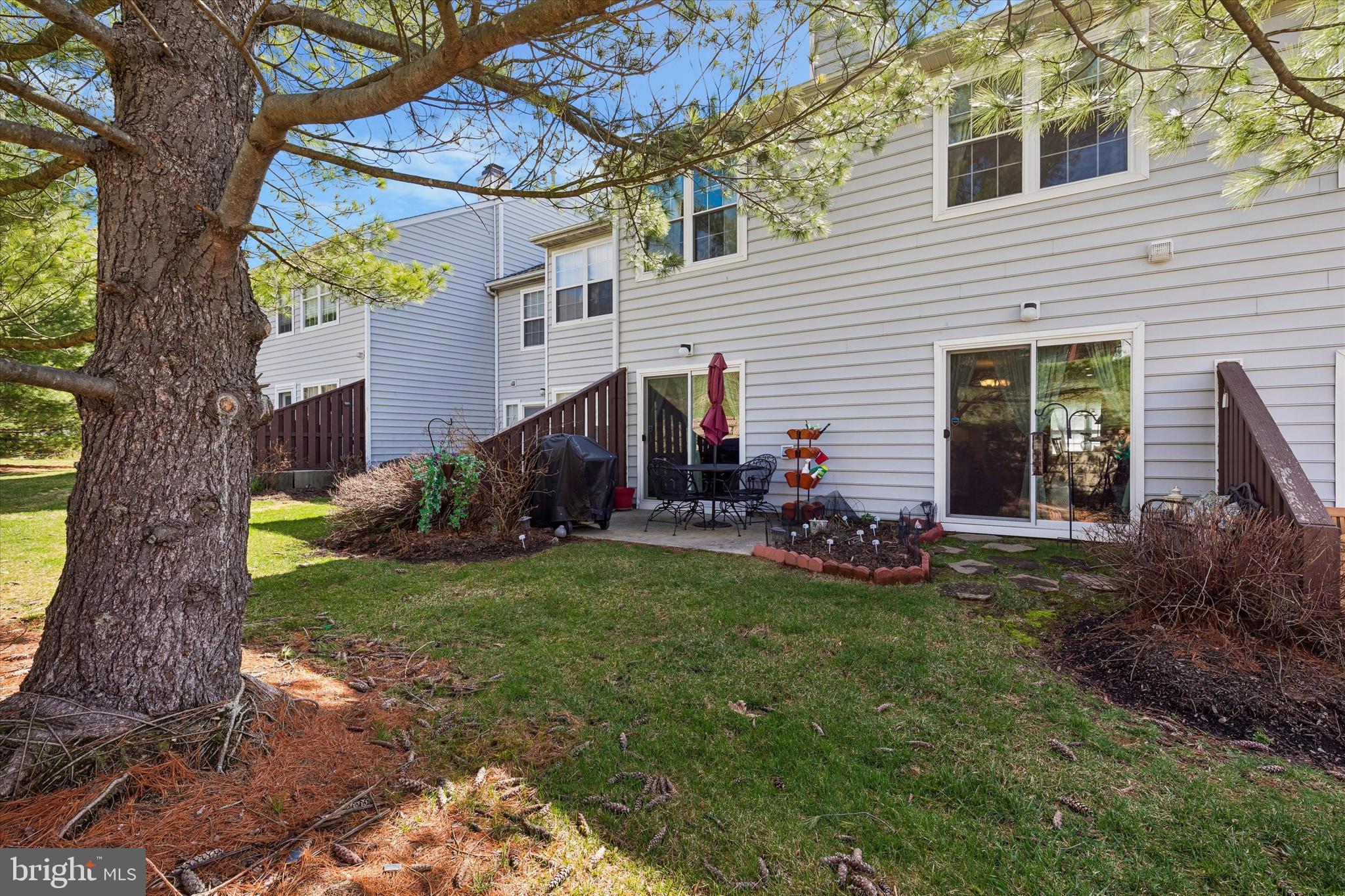 THORNHILL - Residential