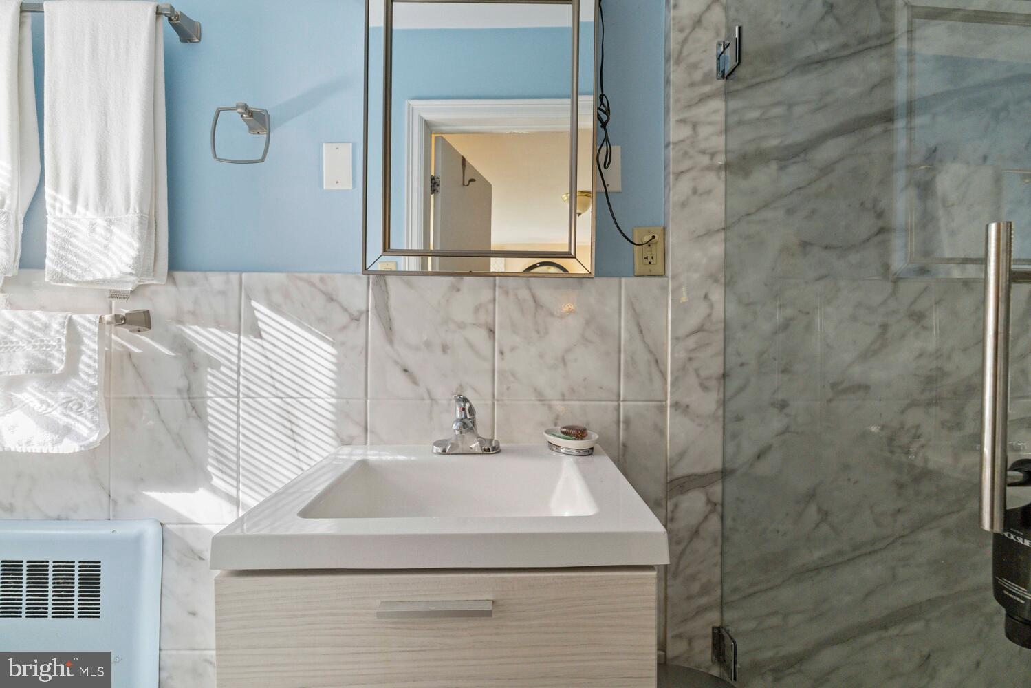 CHELTENHAM - Residential