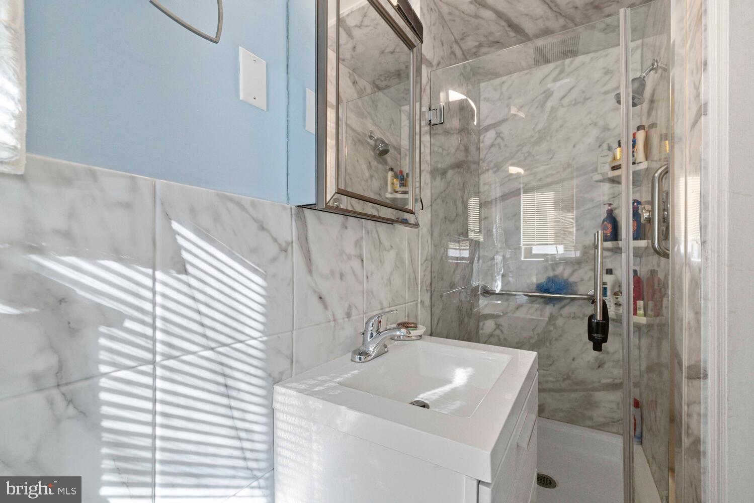 CHELTENHAM - Residential