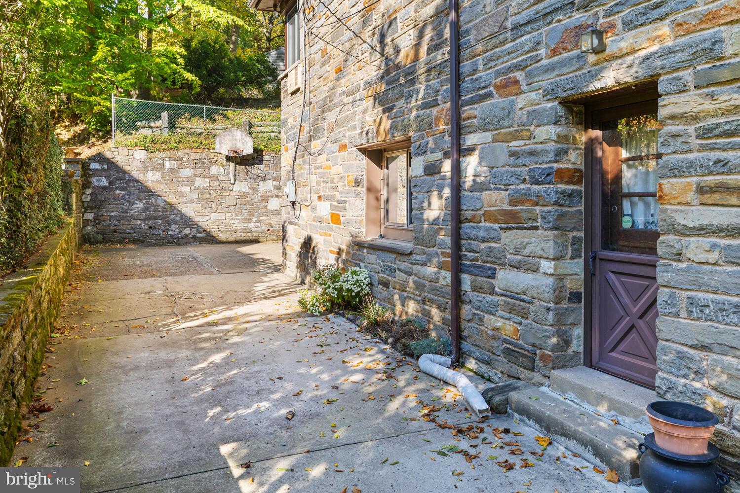 CHELTENHAM - Residential