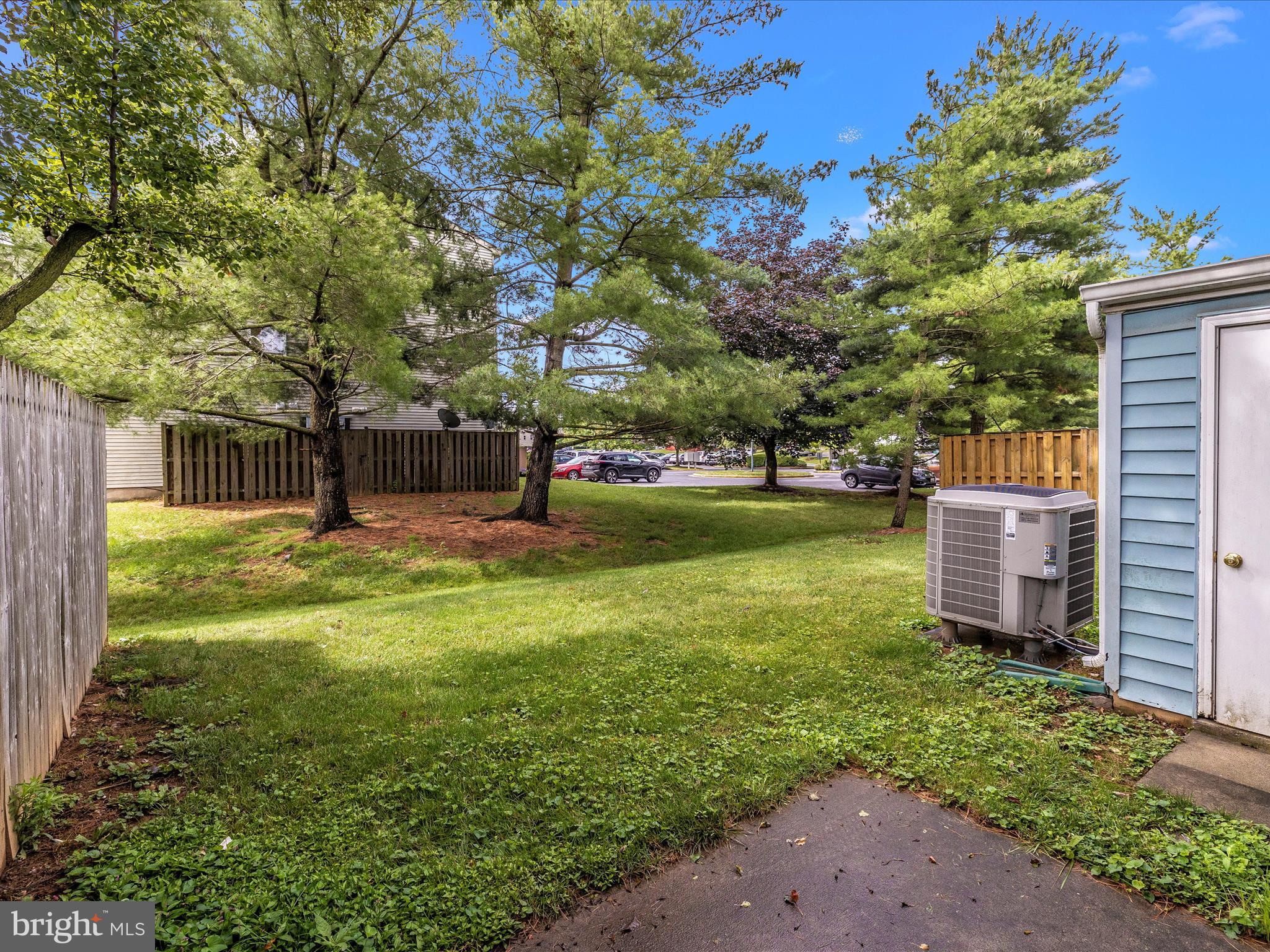 MOUNTAIN VILLAGE - Residential