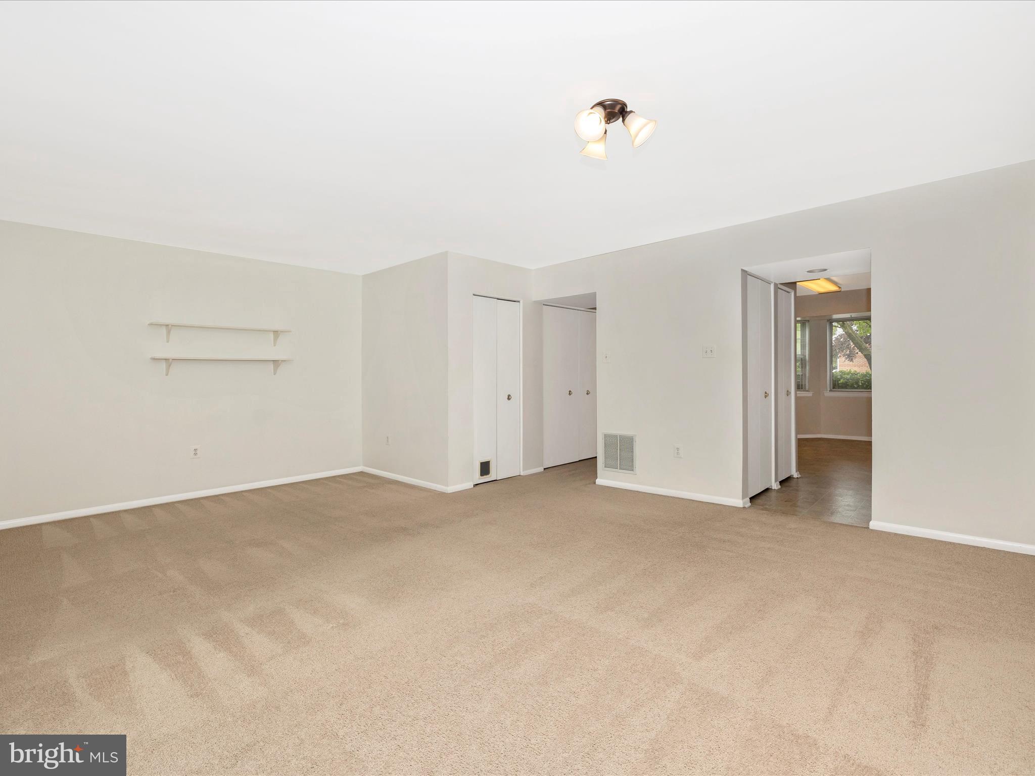 MOUNTAIN VILLAGE - Residential