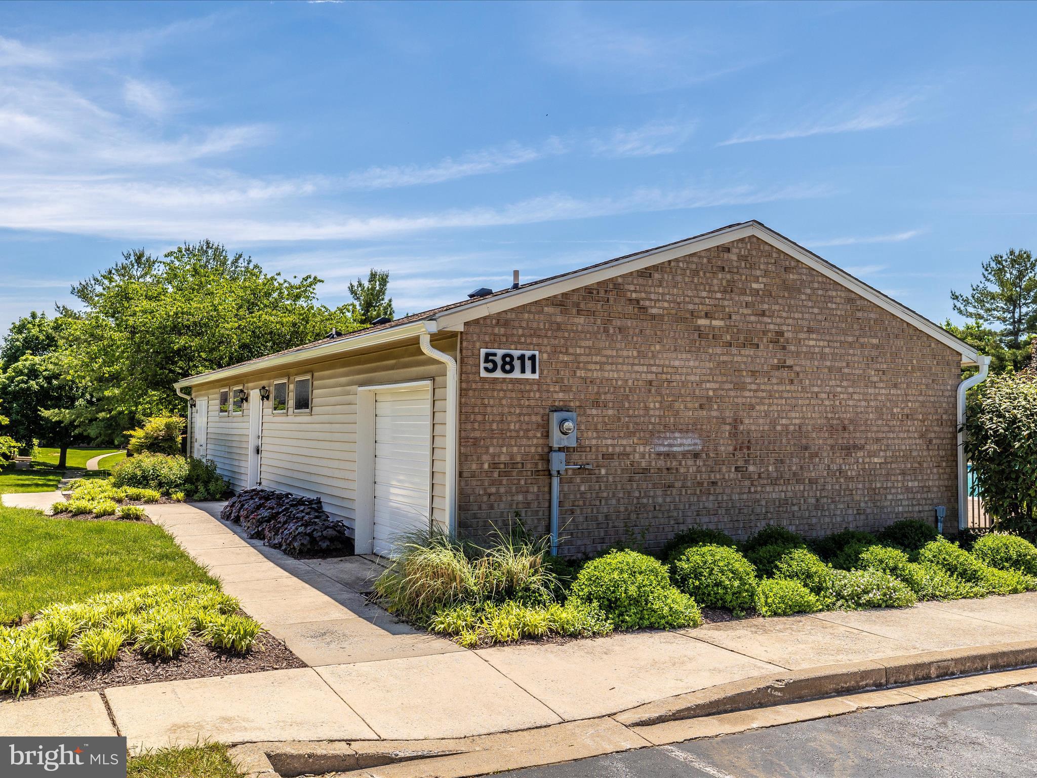 MOUNTAIN VILLAGE - Residential