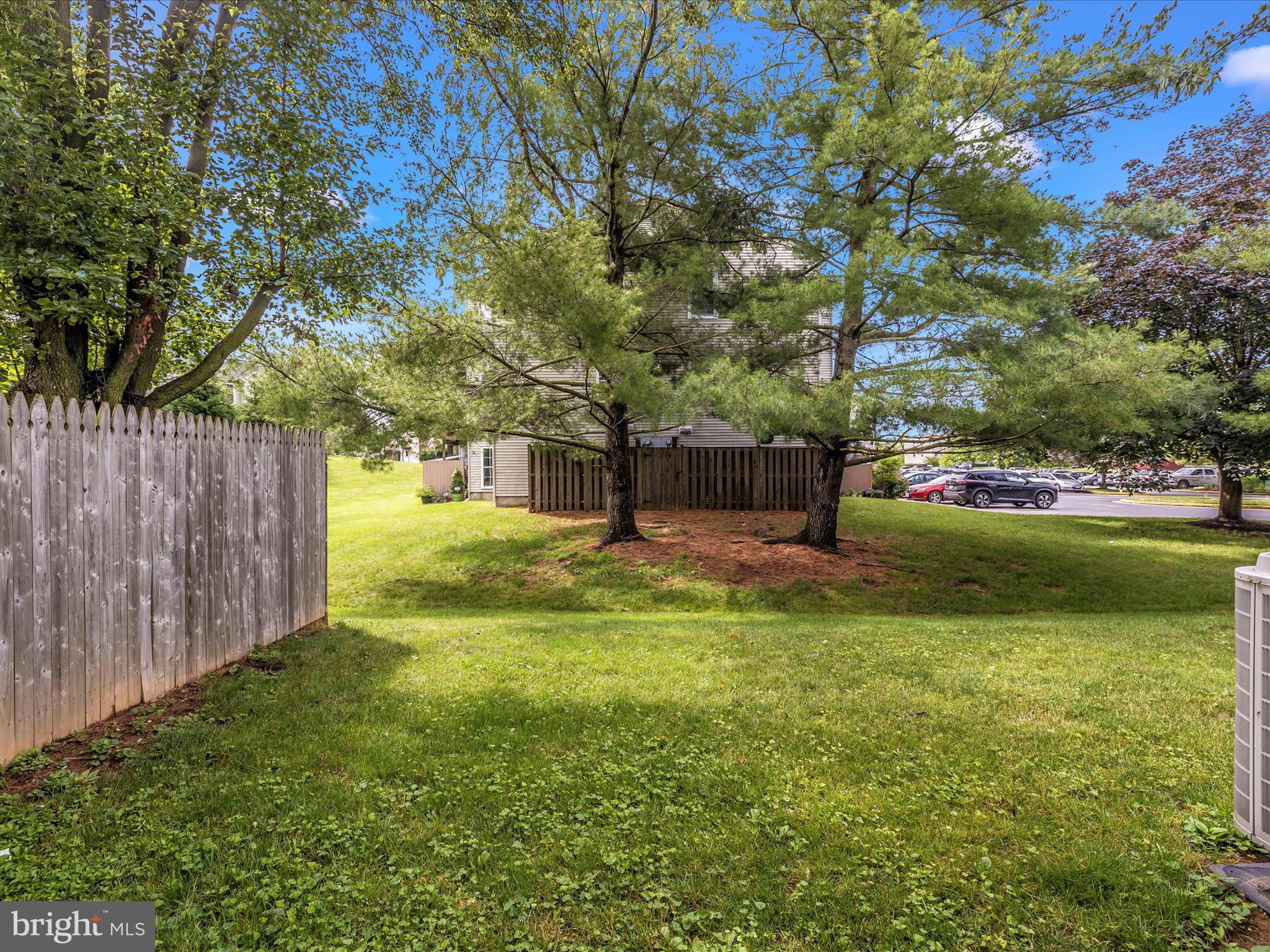 MOUNTAIN VILLAGE - Residential