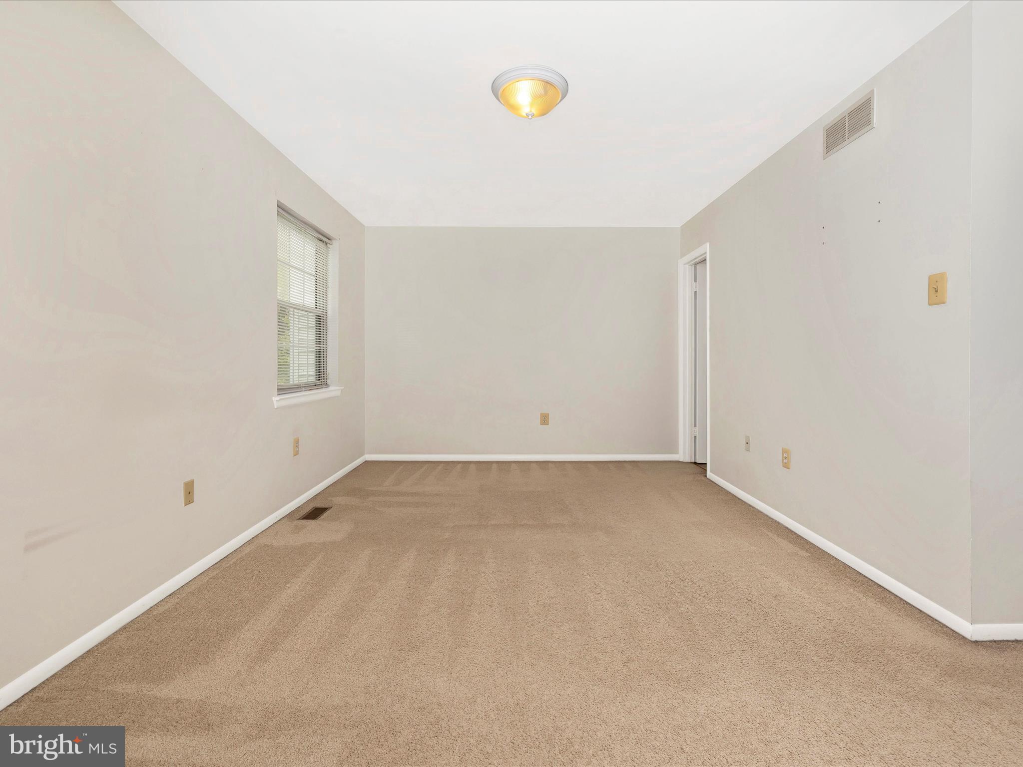 MOUNTAIN VILLAGE - Residential