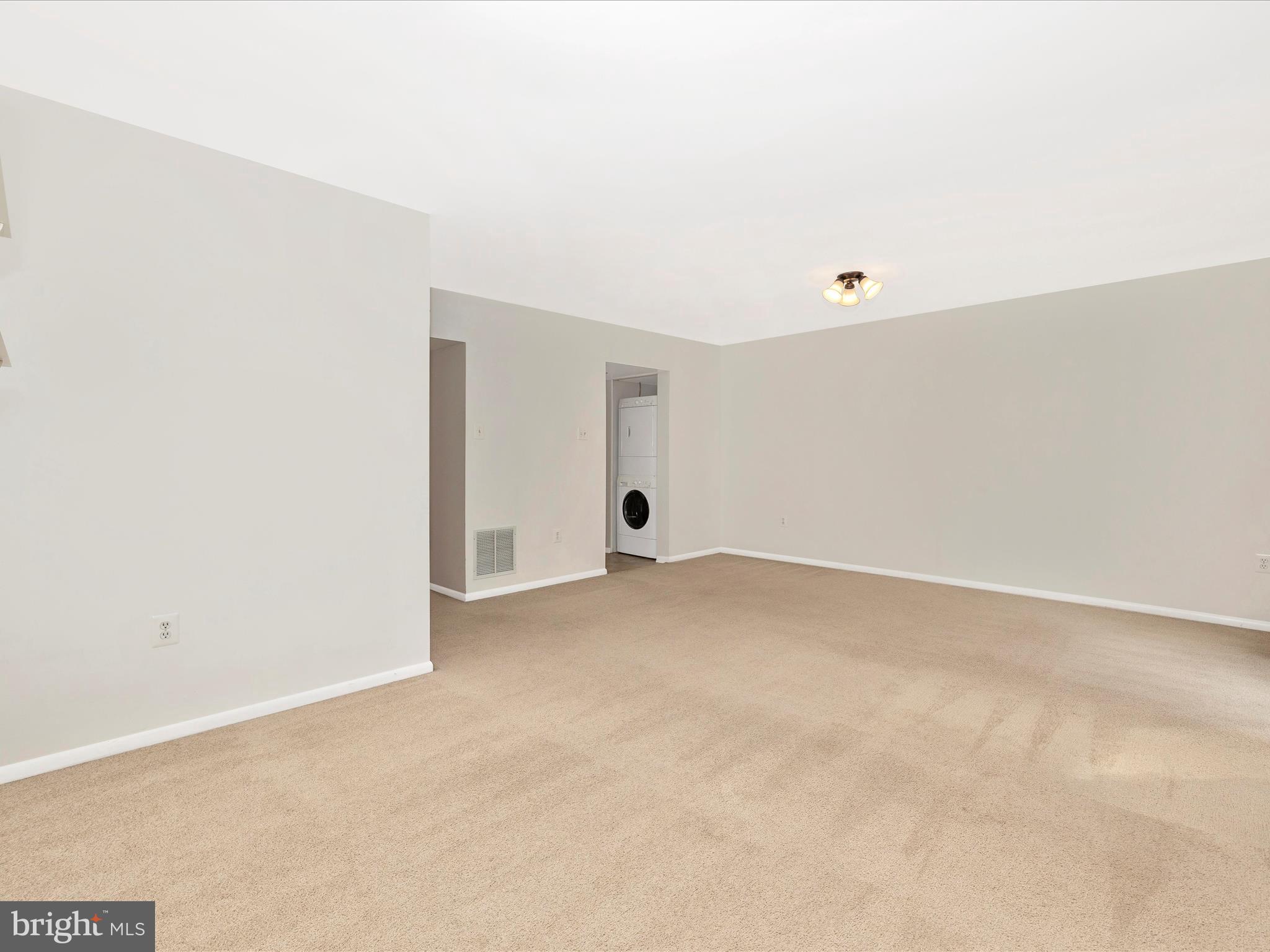 MOUNTAIN VILLAGE - Residential