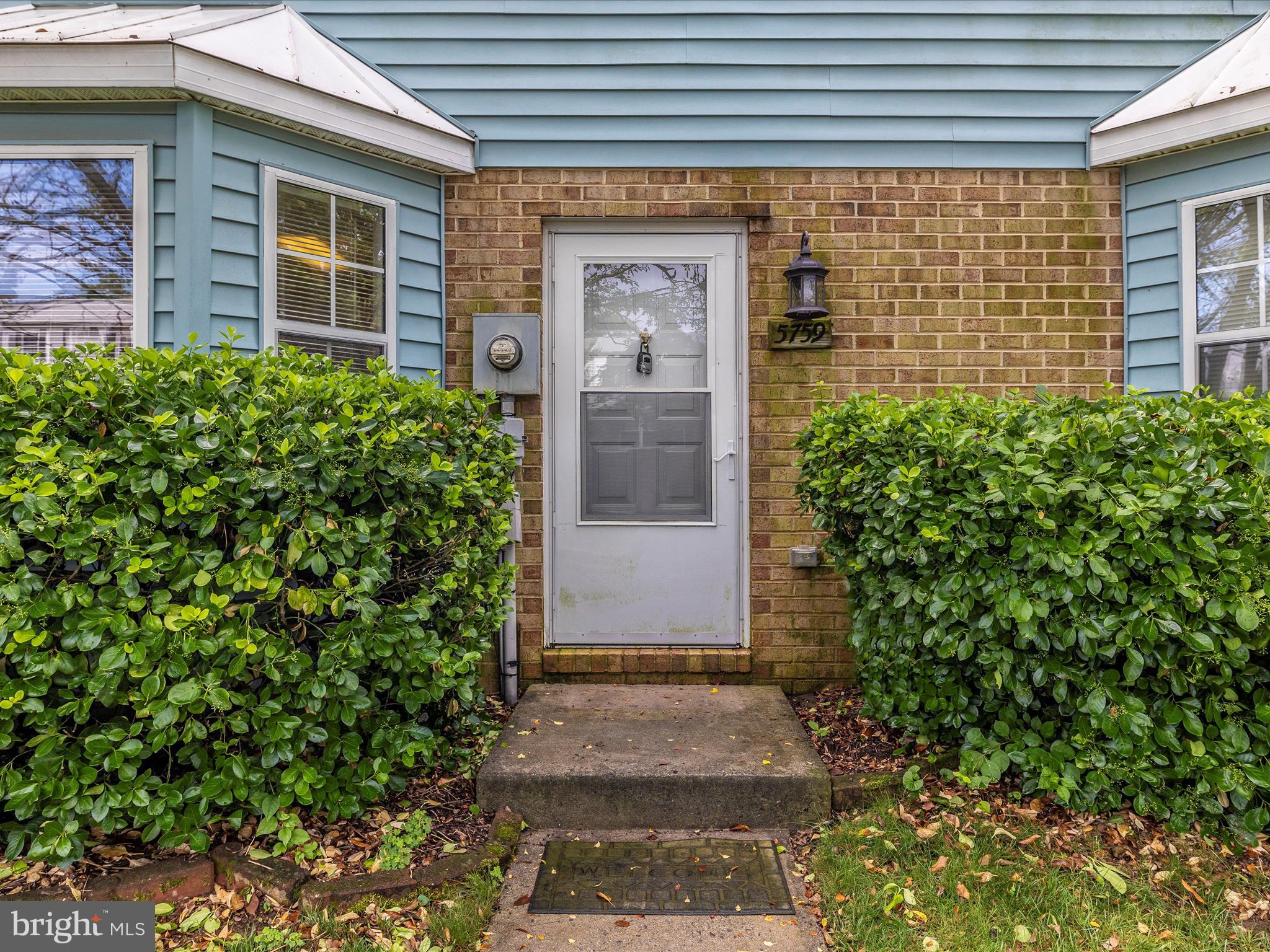 MOUNTAIN VILLAGE - Residential