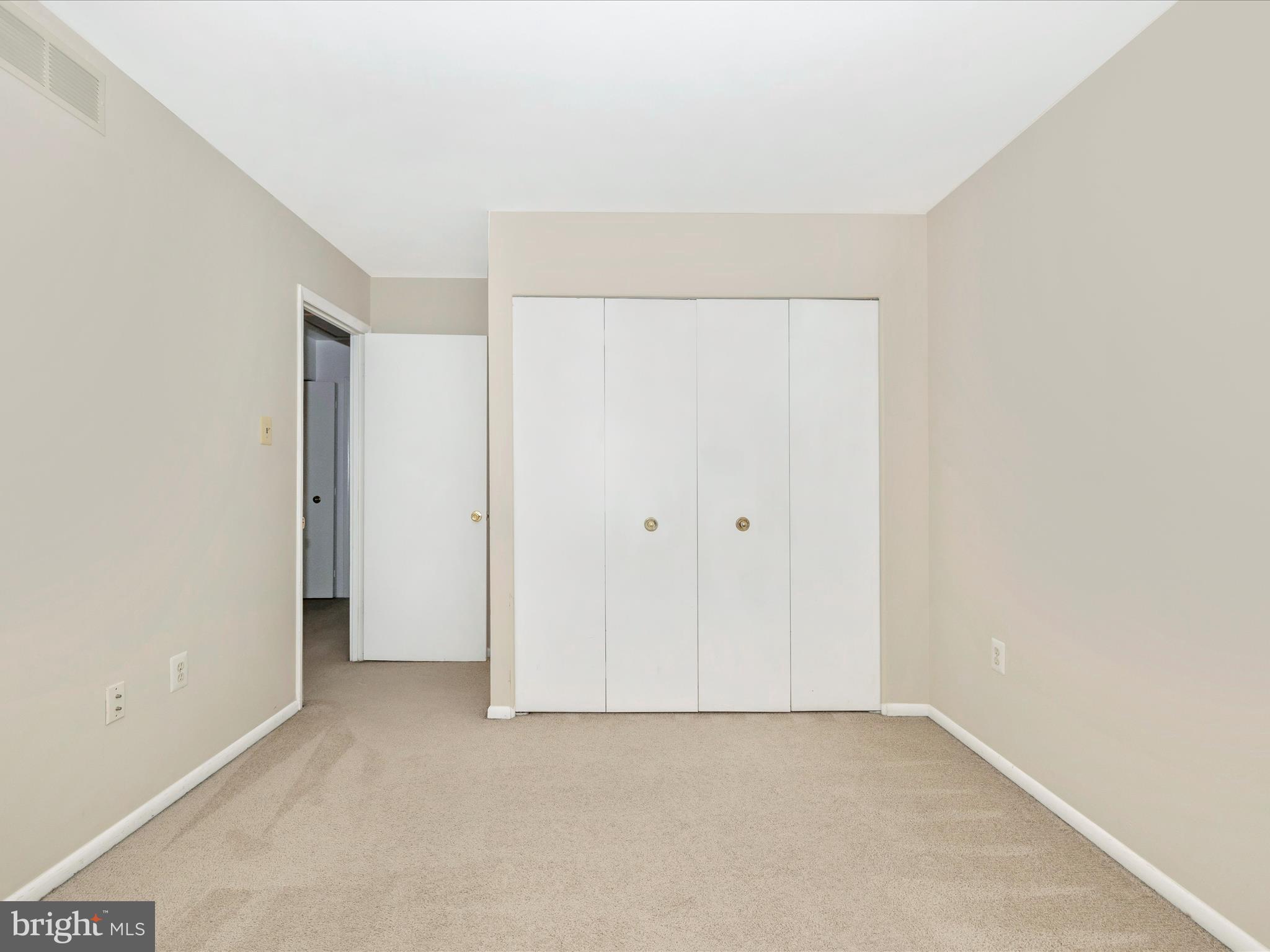 MOUNTAIN VILLAGE - Residential