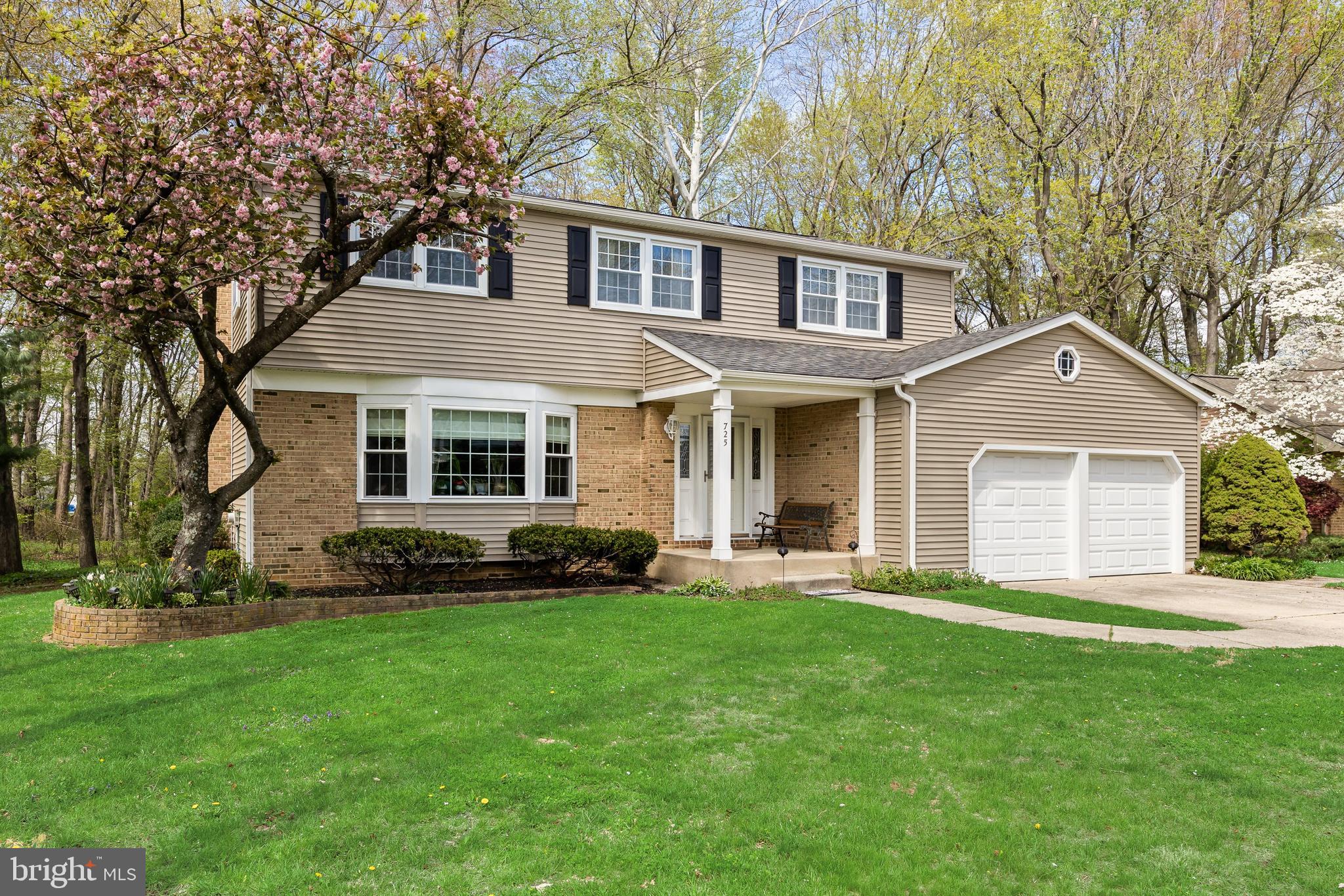 725 CORNWALLIS DRIVE