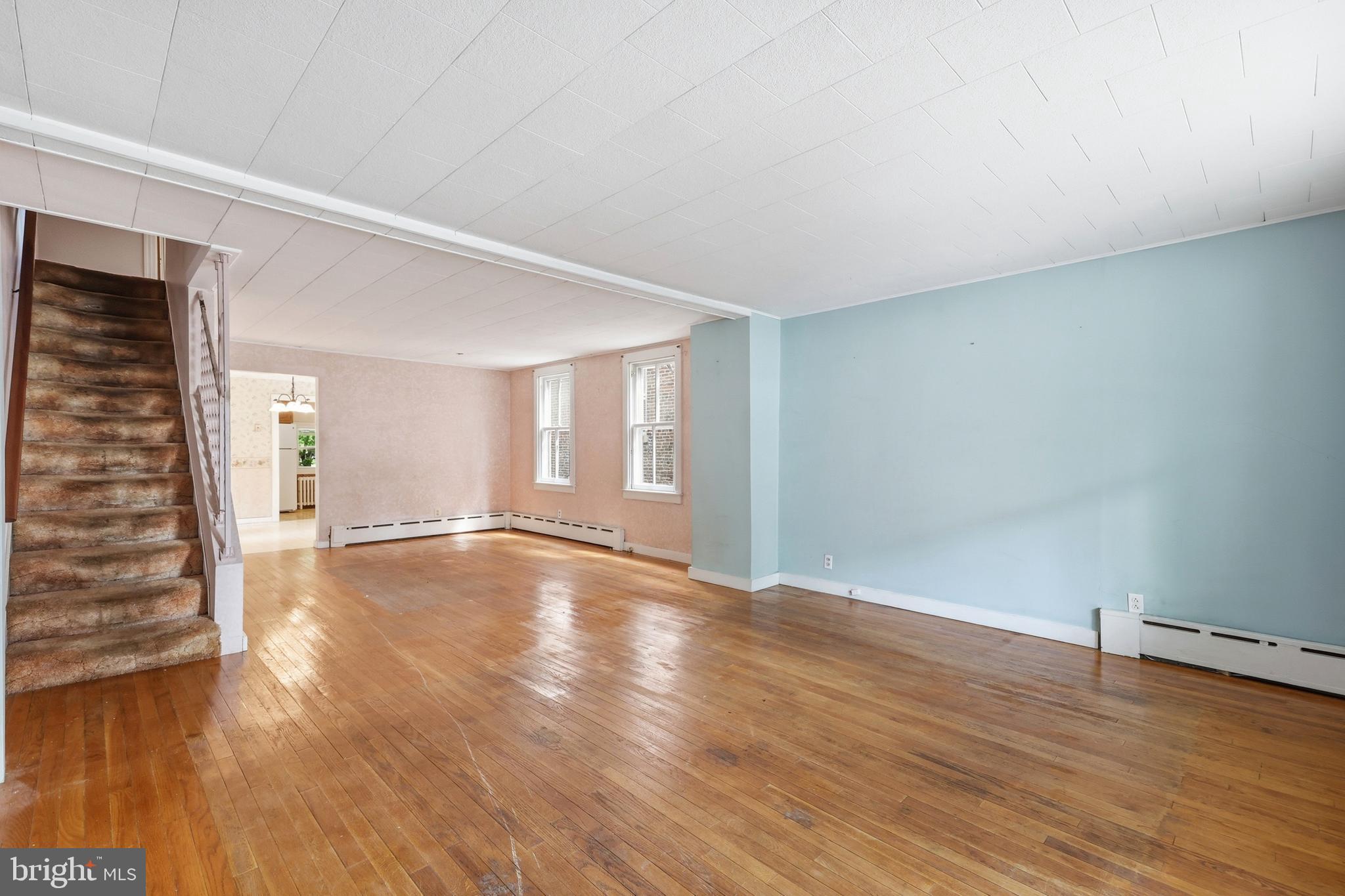 121 WALNUT STREET