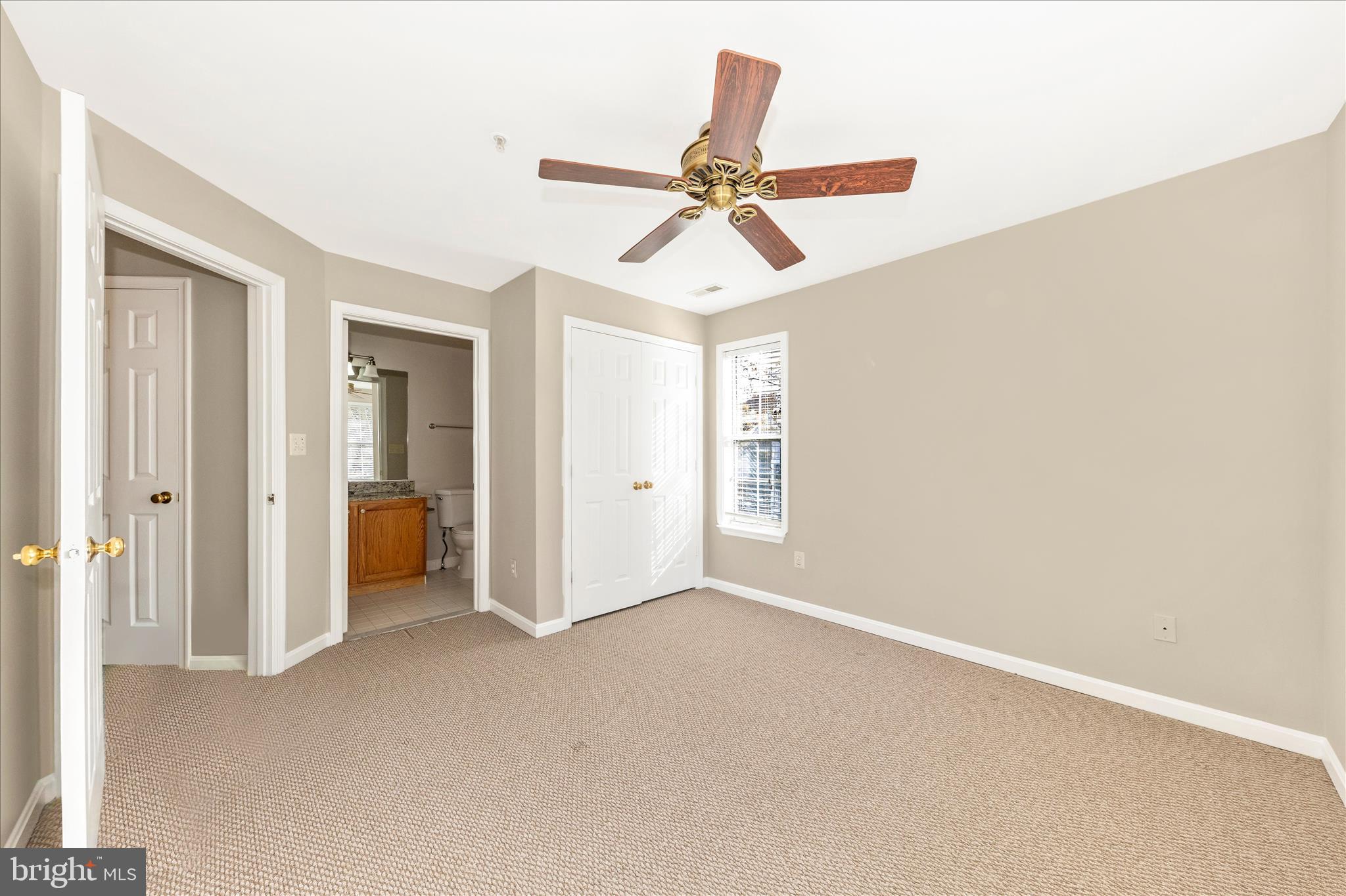 CLOVERLEAF CENTER - Residential Lease