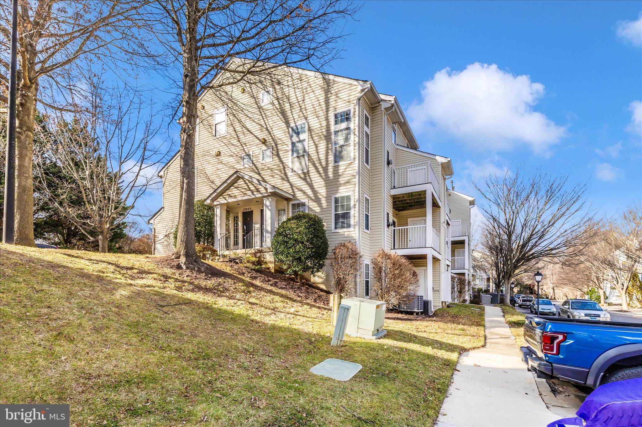 CLOVERLEAF CENTER - Residential Lease