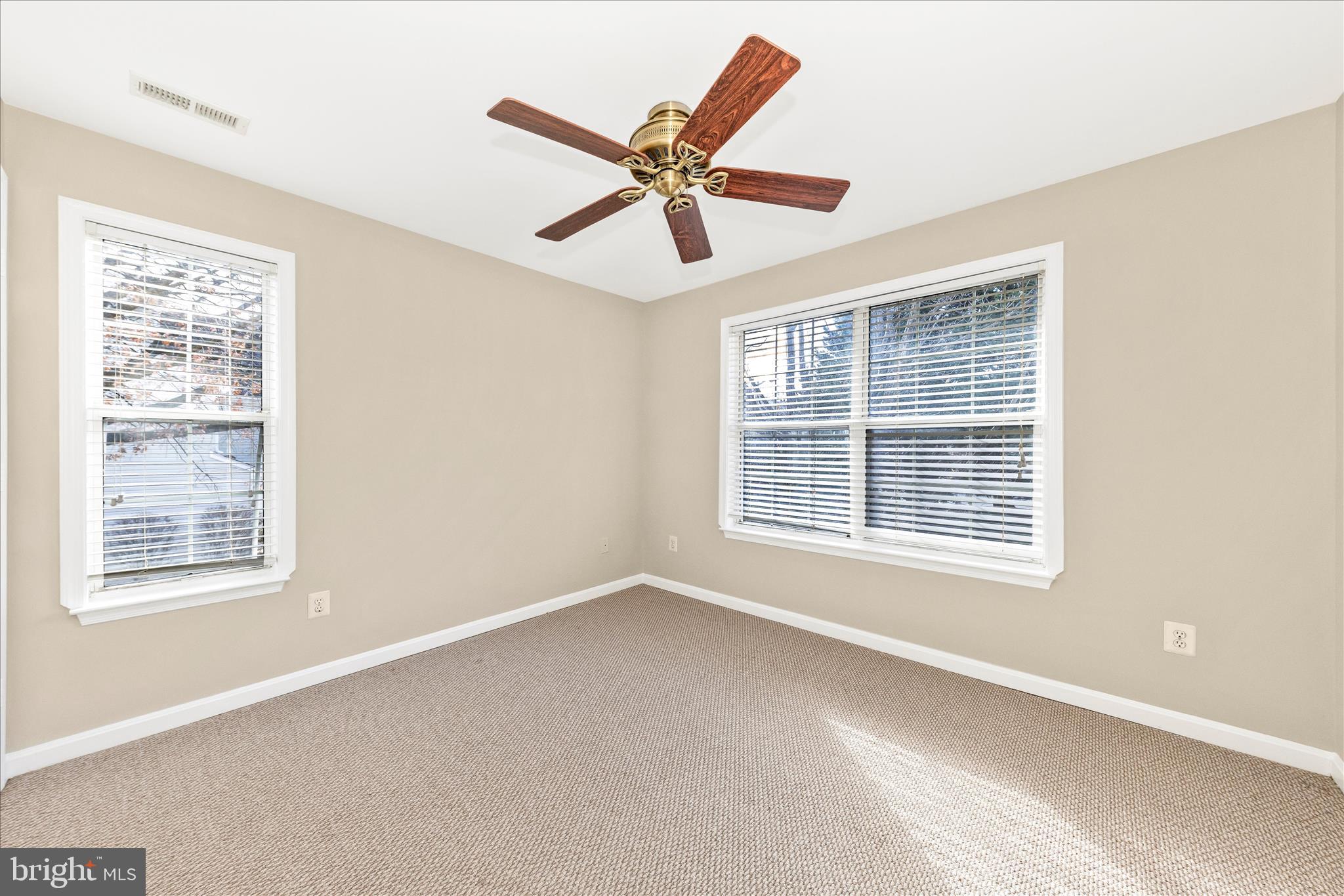 CLOVERLEAF CENTER - Residential Lease