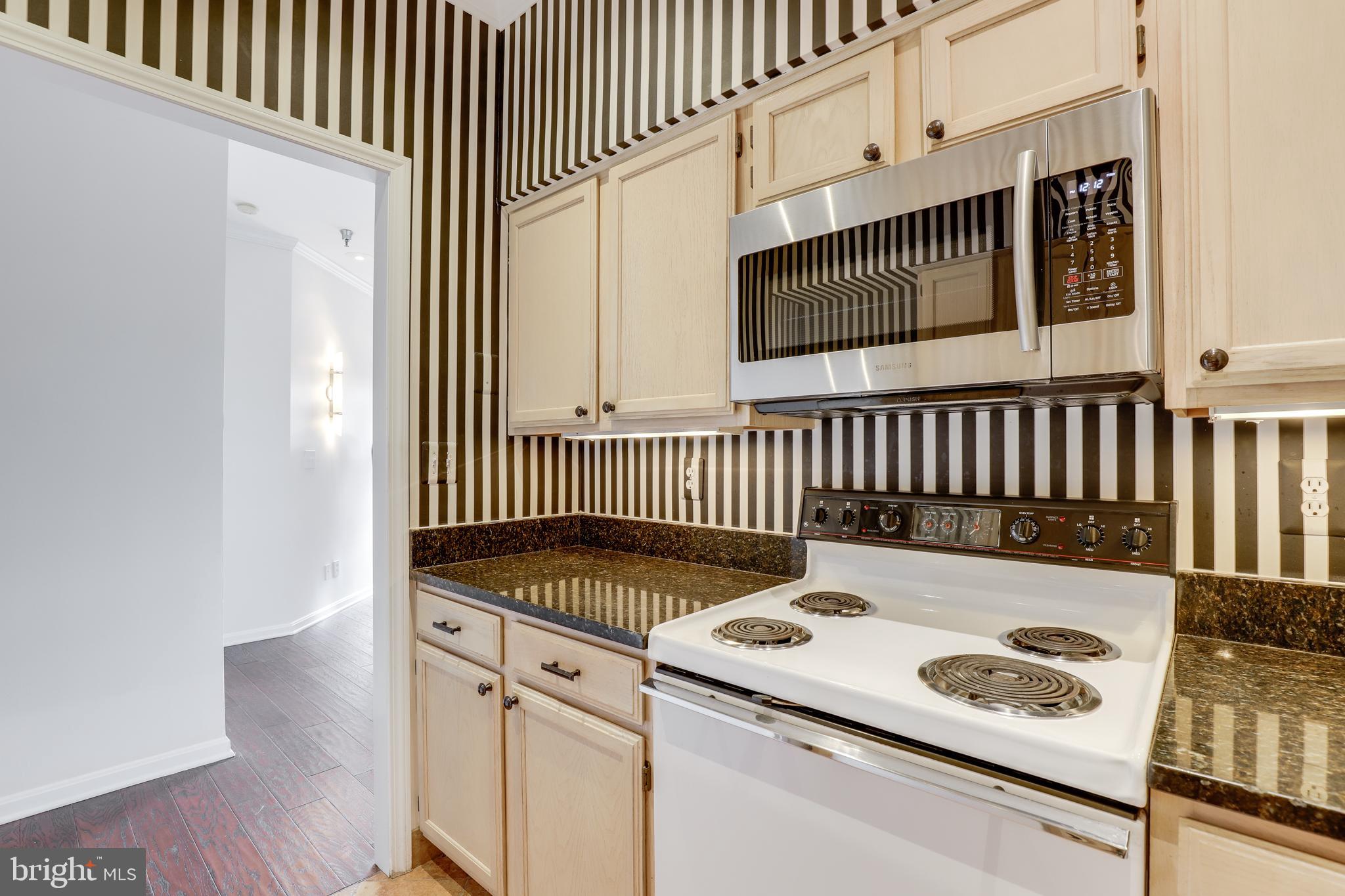 CHARLESTON CONDO - Residential Lease