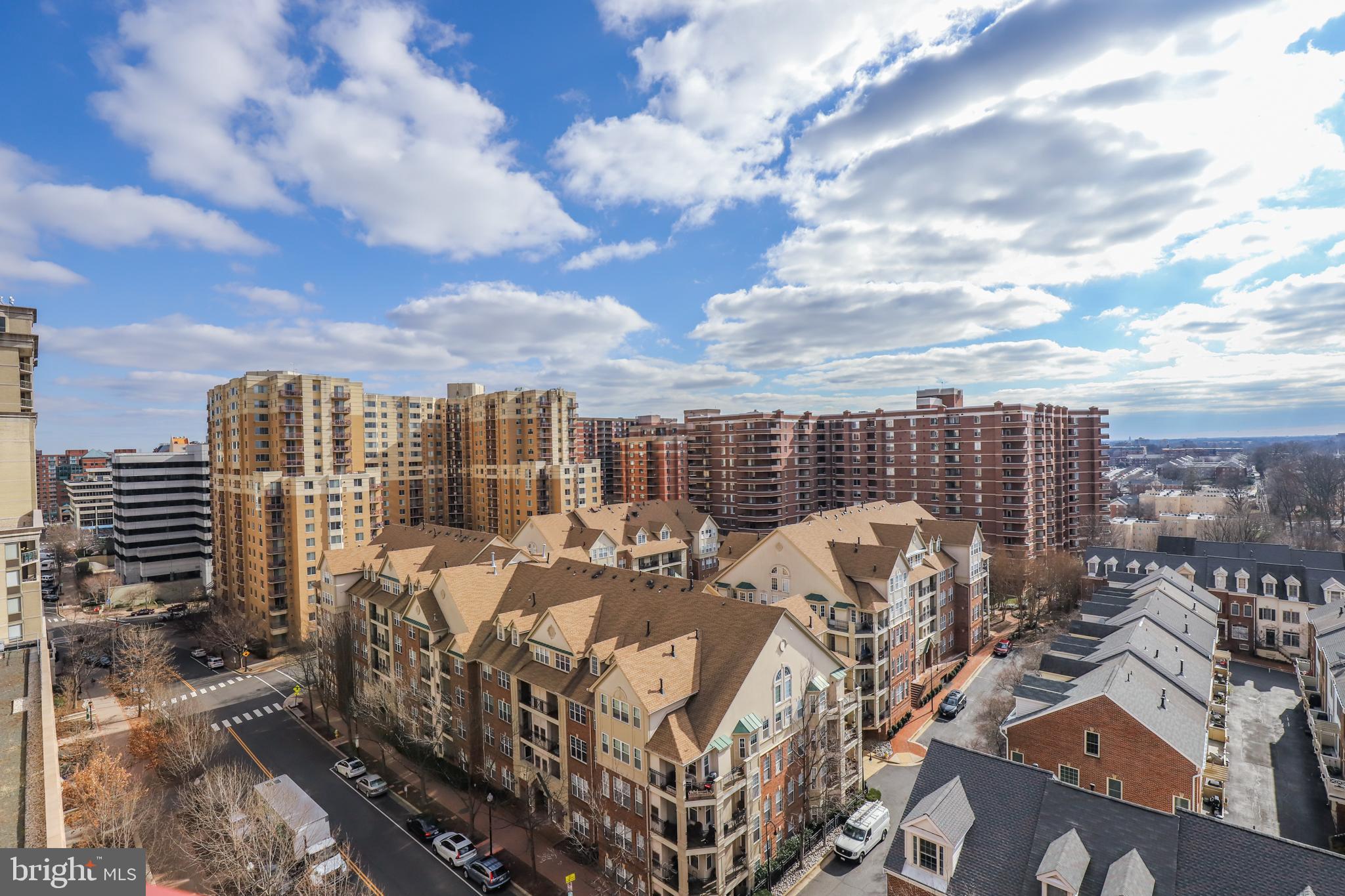 CHARLESTON CONDO - Residential Lease