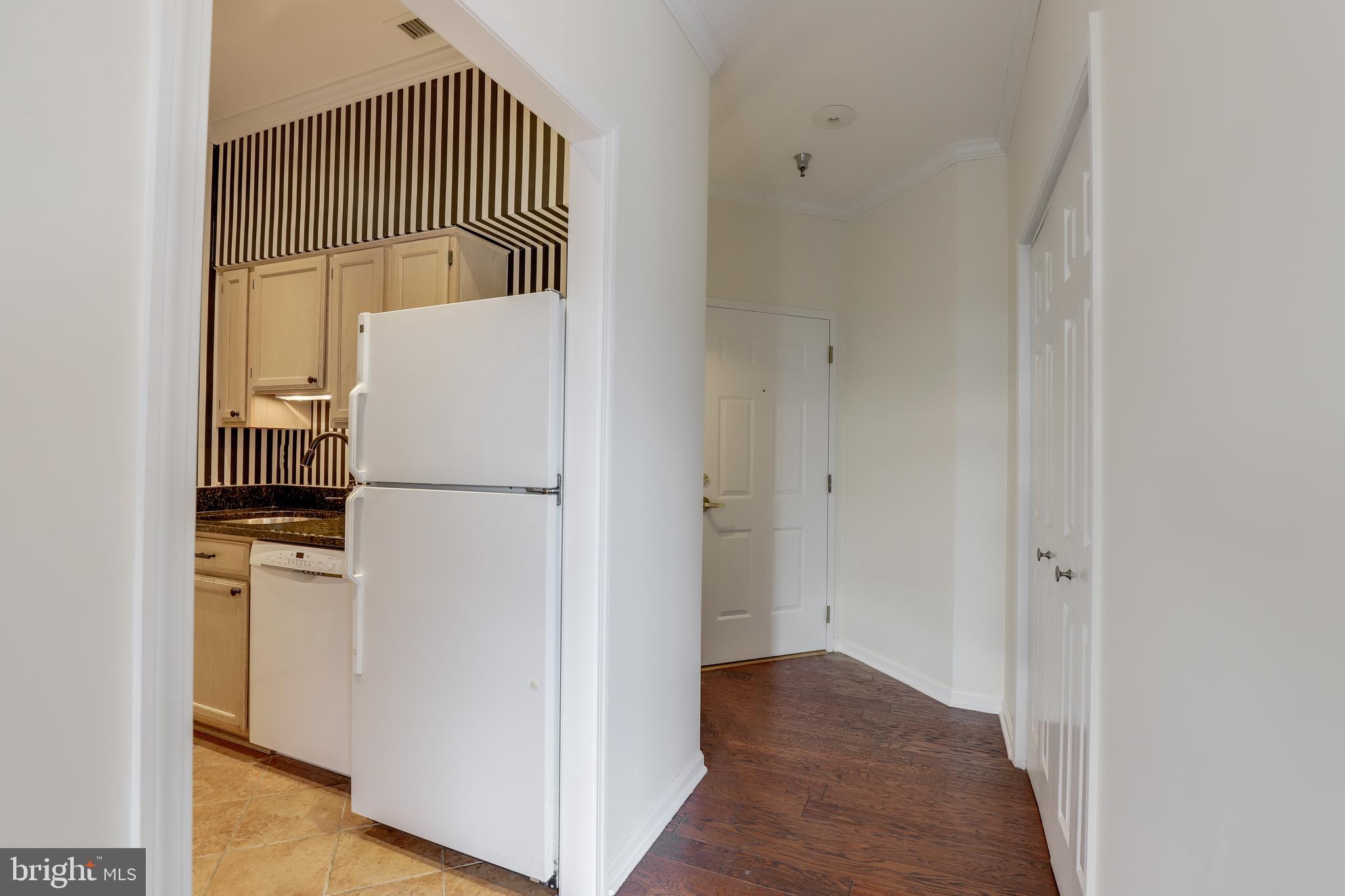 CHARLESTON CONDO - Residential Lease