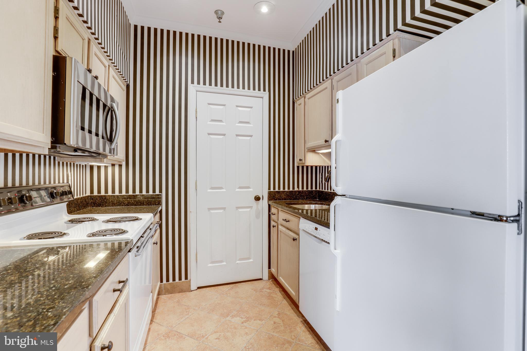 CHARLESTON CONDO - Residential Lease