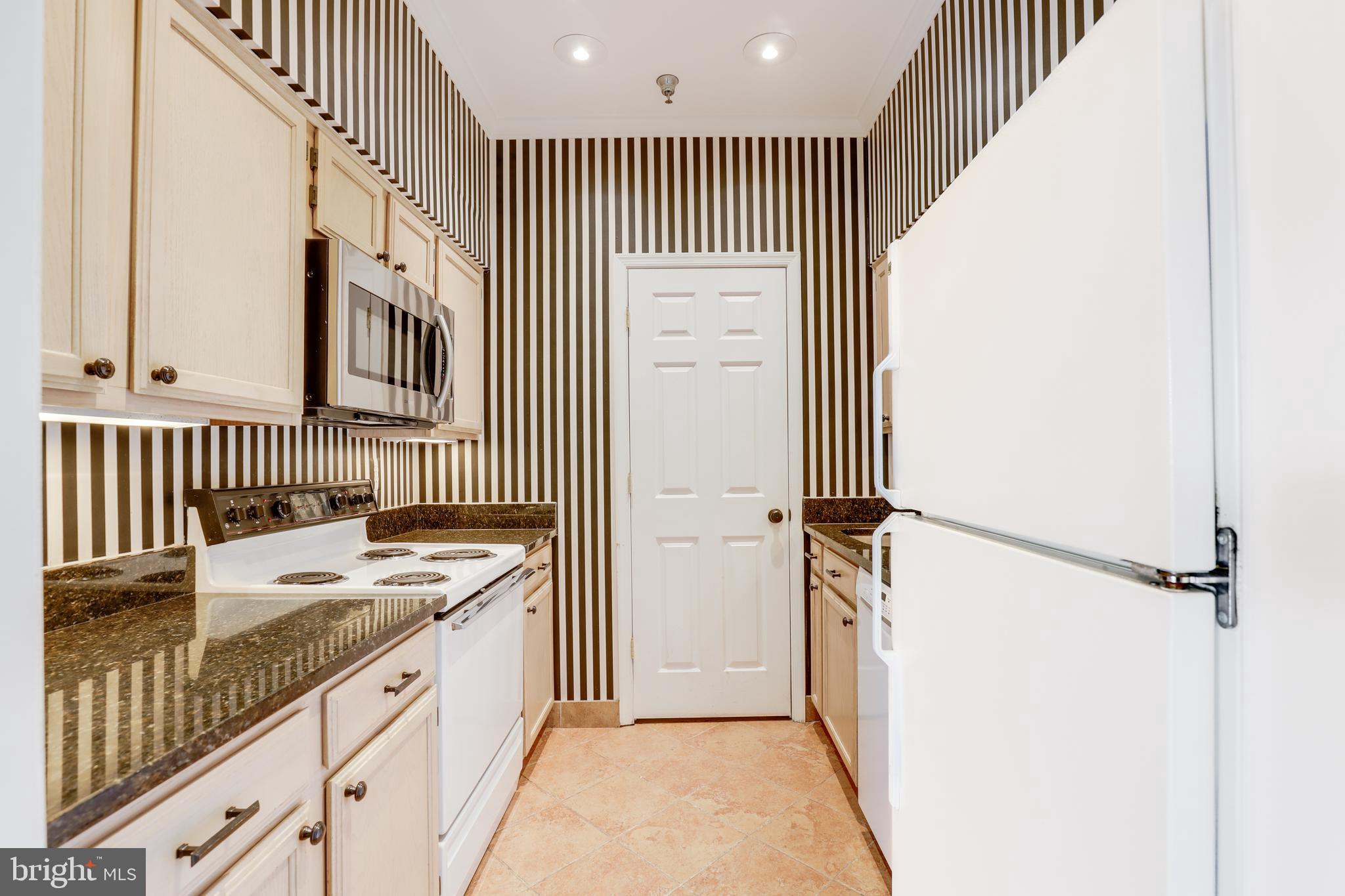 CHARLESTON CONDO - Residential Lease