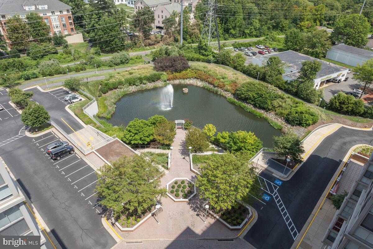 CARLTON HOUSE - Residential