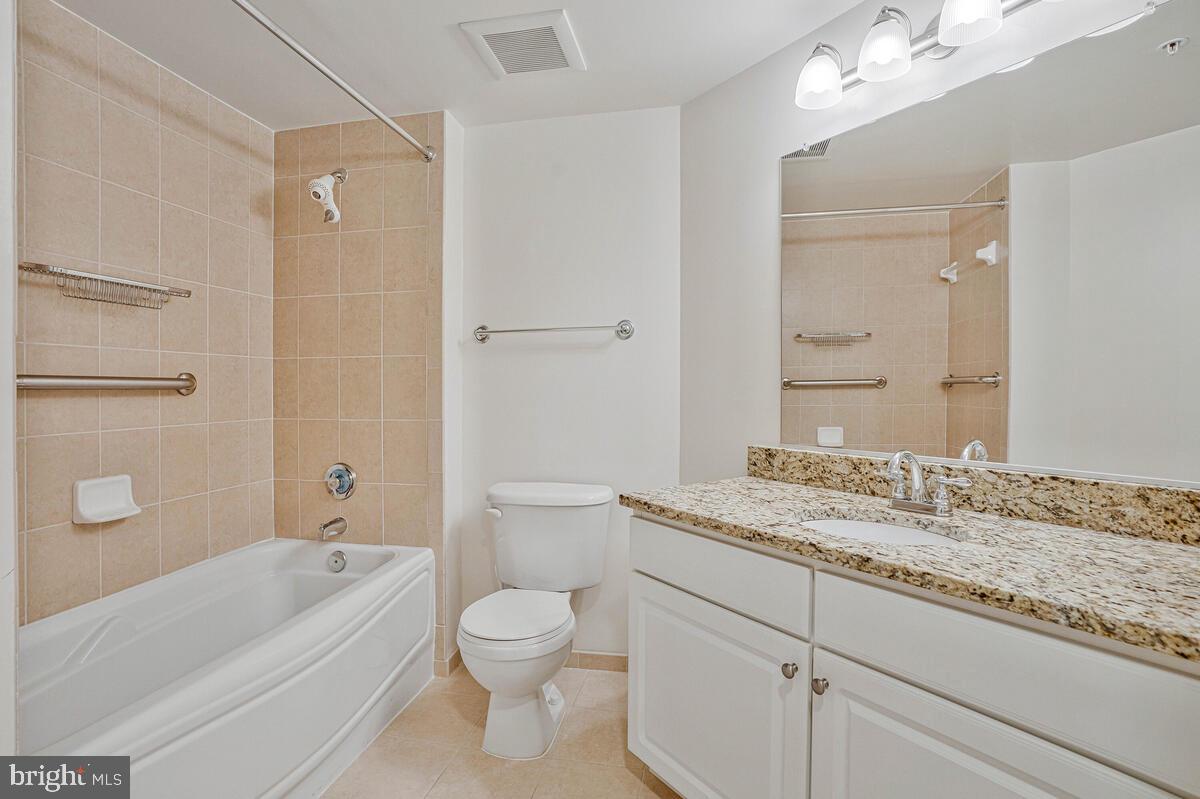 CARLTON HOUSE - Residential