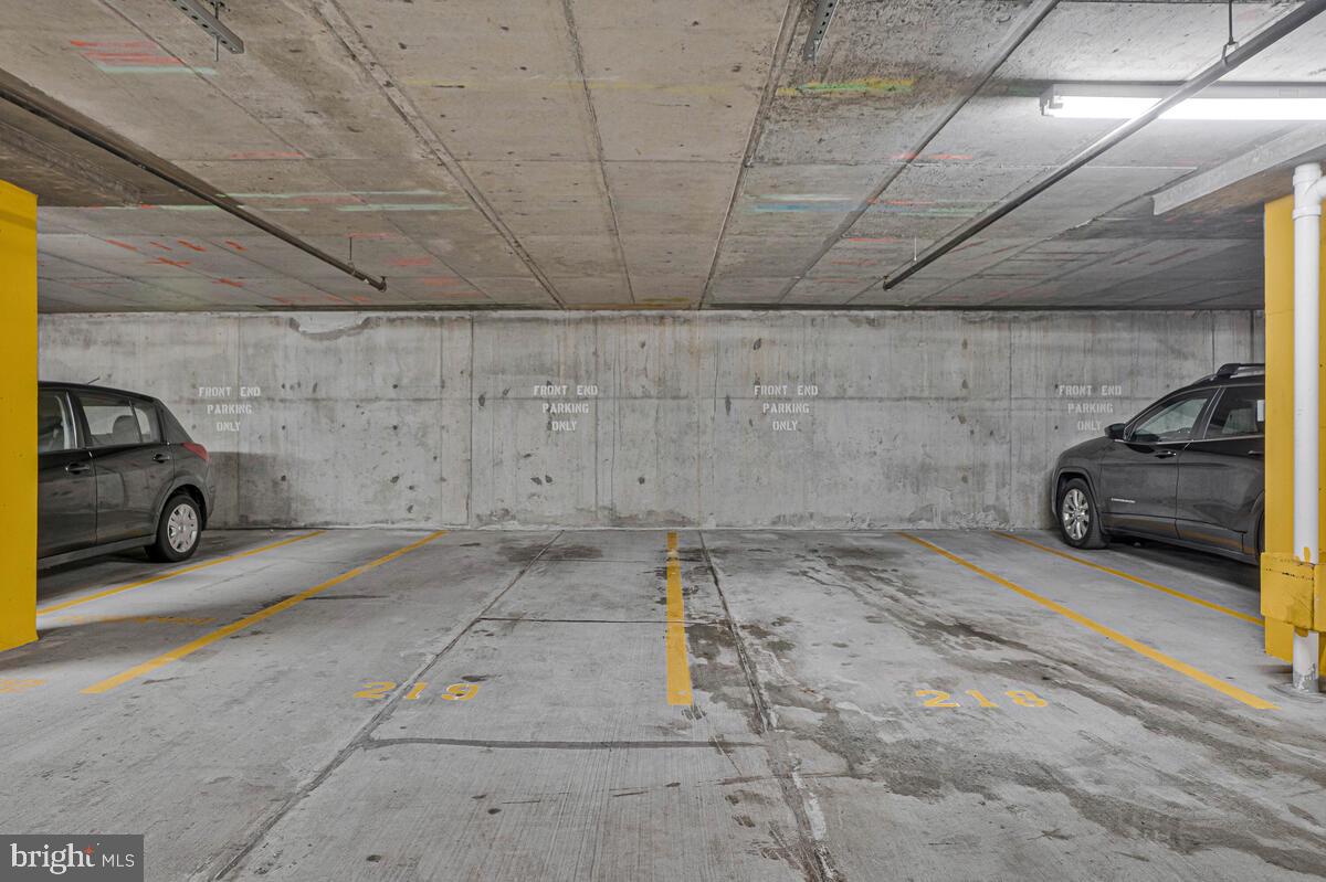 CARLTON HOUSE - Residential