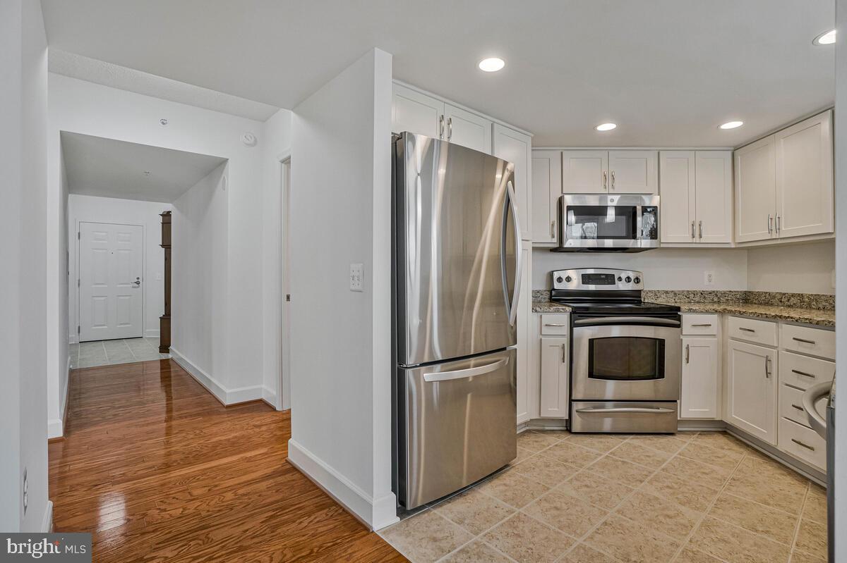 CARLTON HOUSE - Residential