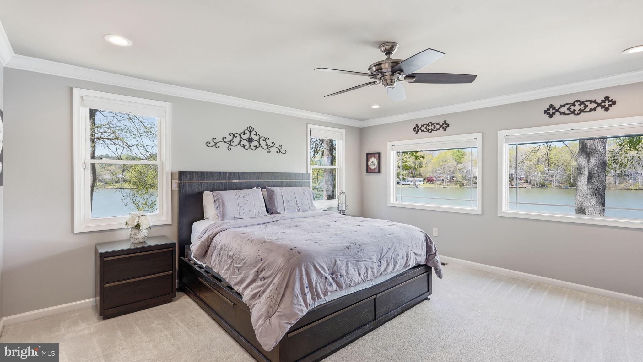 LAKE LAND - Residential