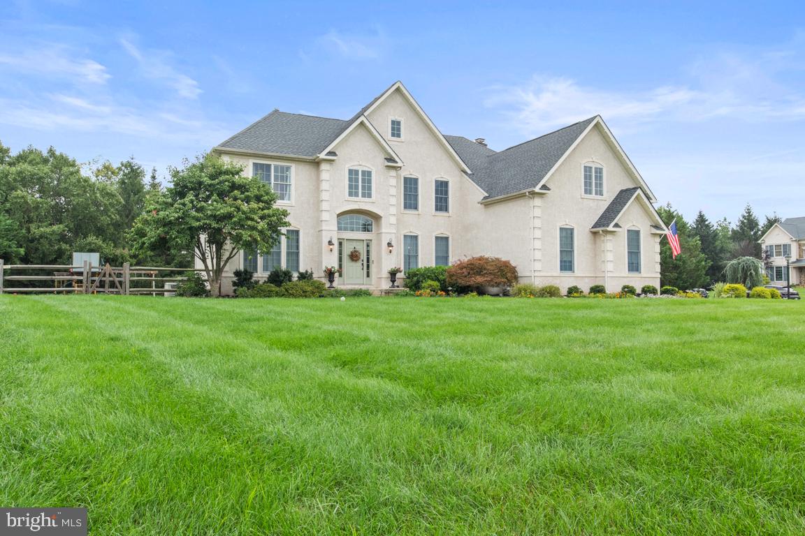 1108 KINGSLEY HALL DRIVE