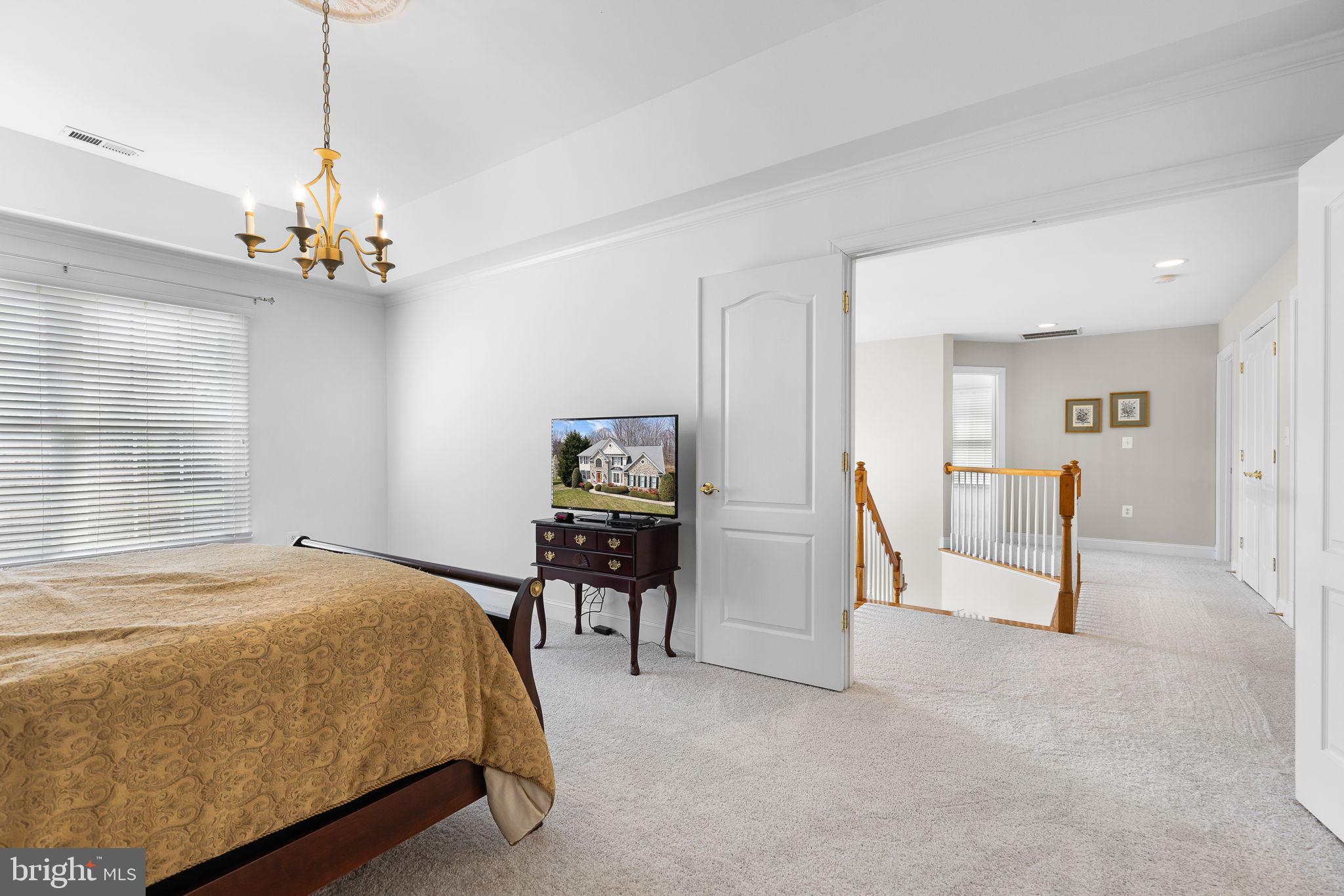 HUNTERS POND - Residential