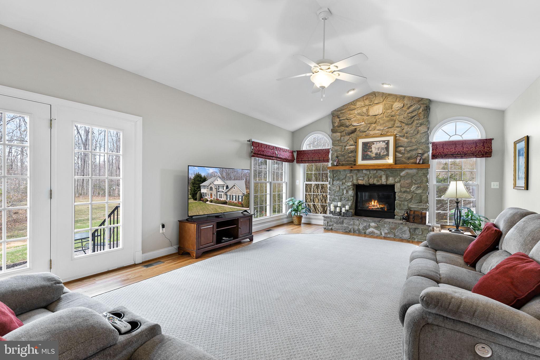 HUNTERS POND - Residential