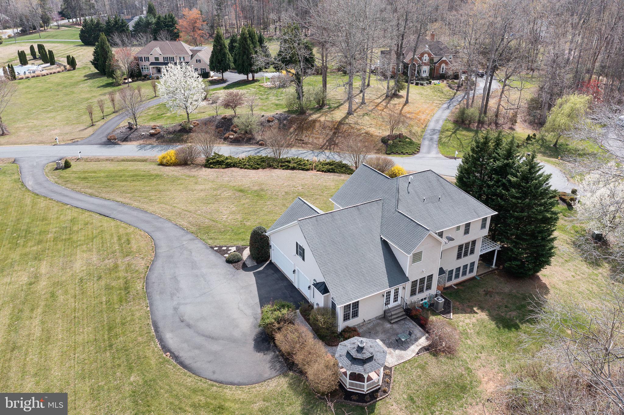 HUNTERS POND - Residential