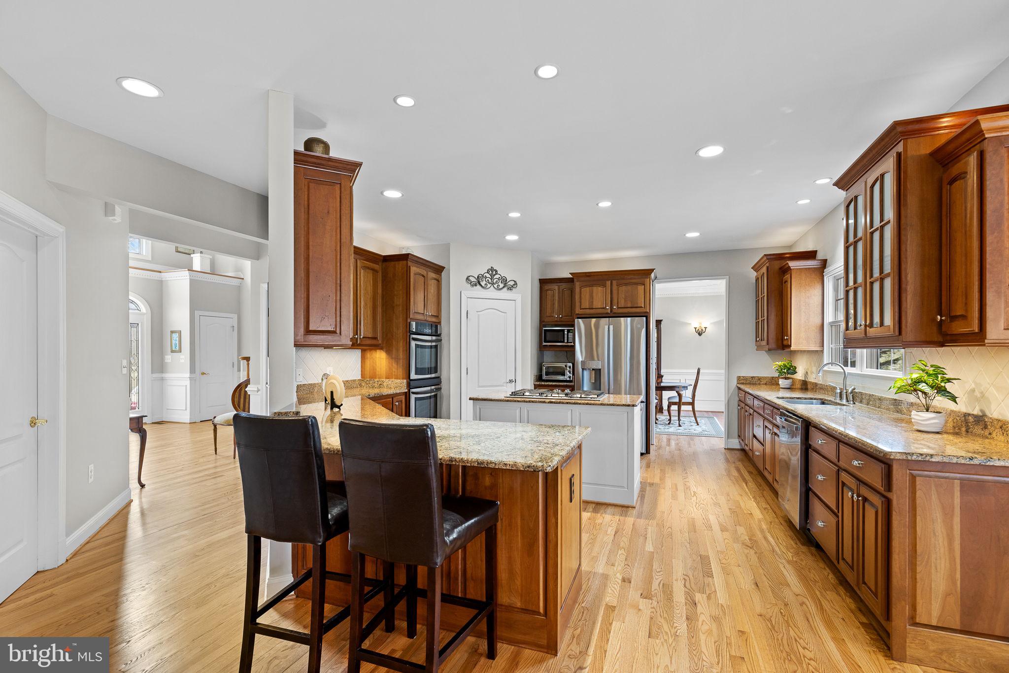 HUNTERS POND - Residential