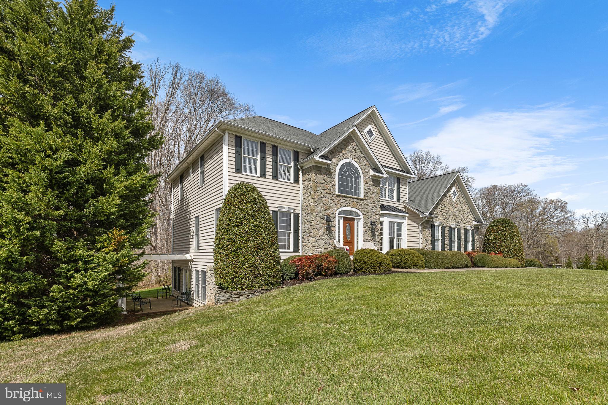 HUNTERS POND - Residential