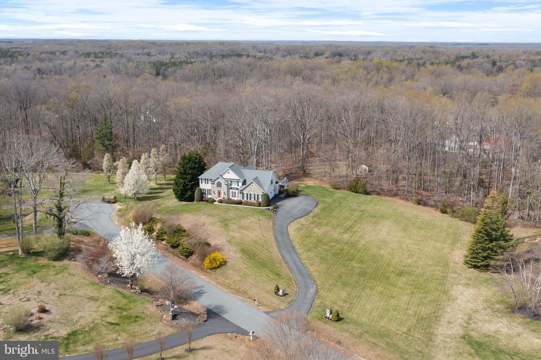 HUNTERS POND - Residential