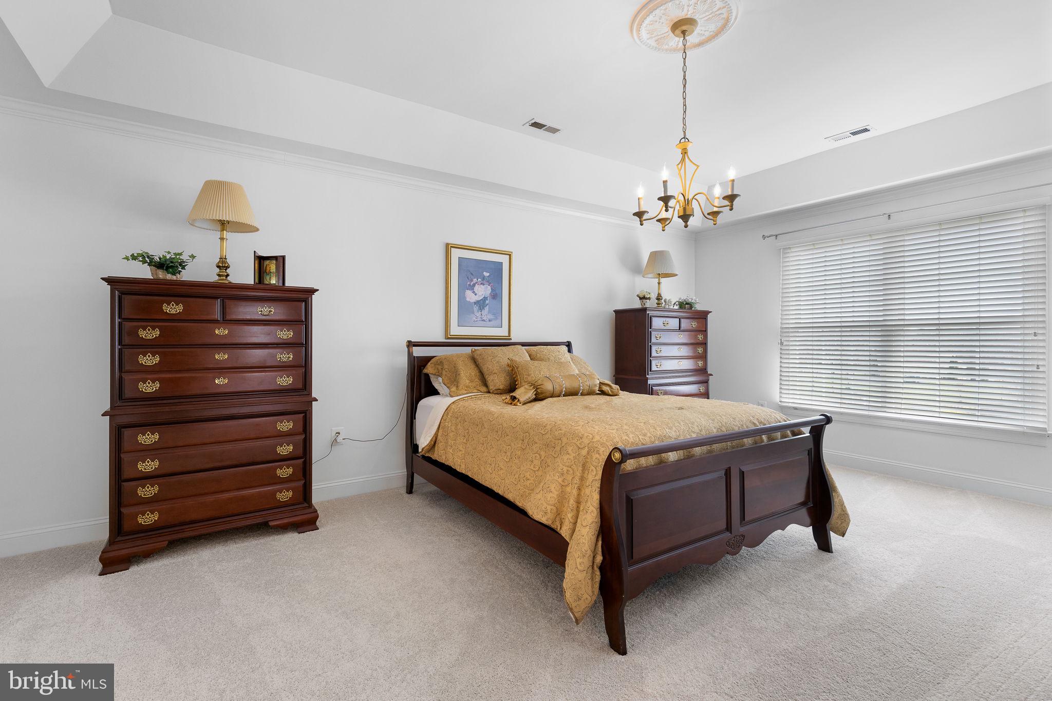 HUNTERS POND - Residential