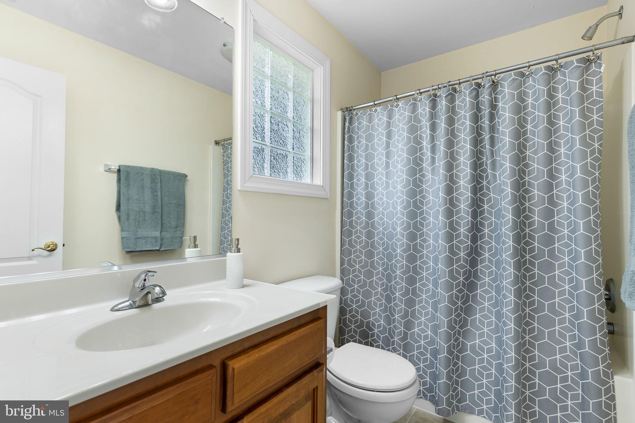 HUNTERS POND - Residential