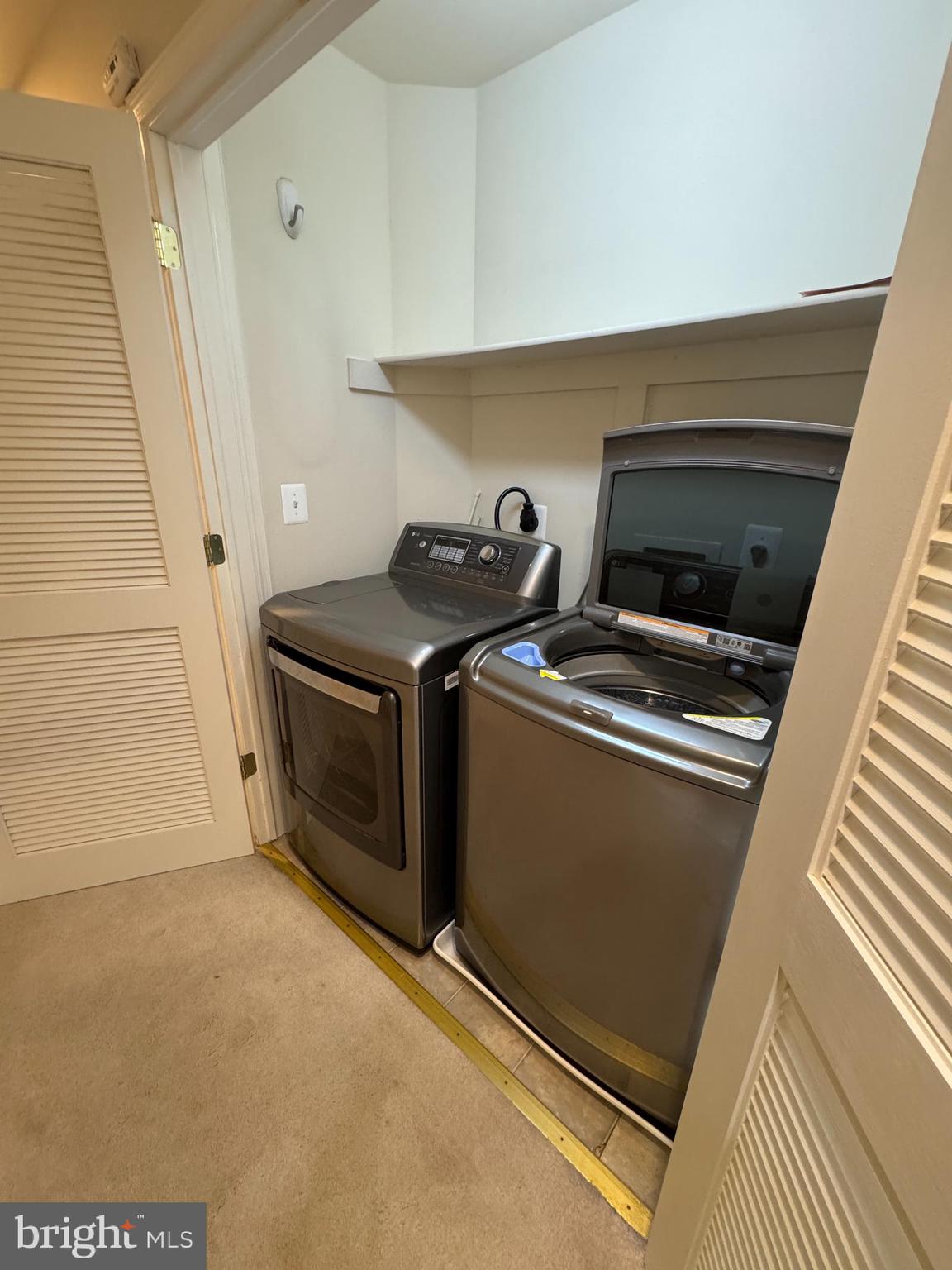 FALLSGROVE - Residential Lease