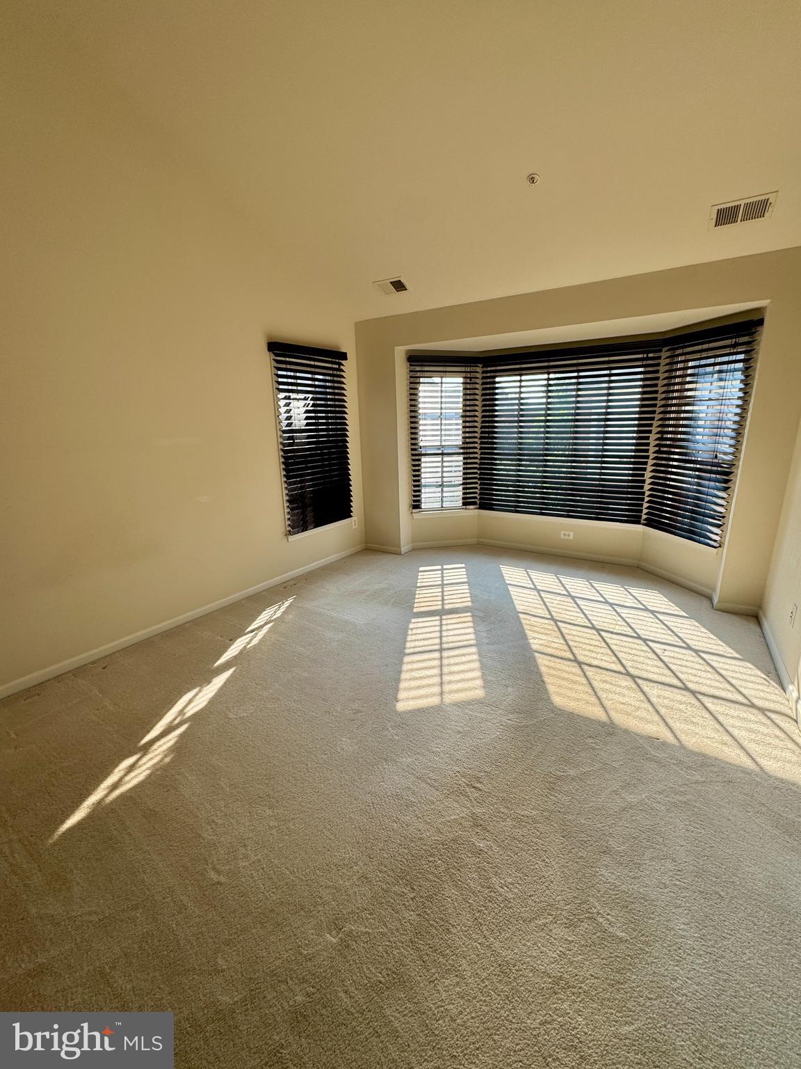 FALLSGROVE - Residential Lease