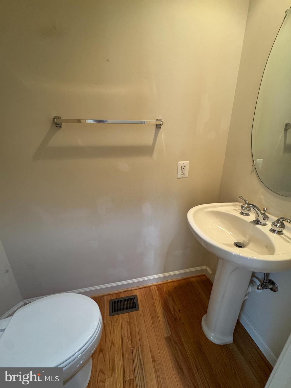 FALLSGROVE - Residential Lease